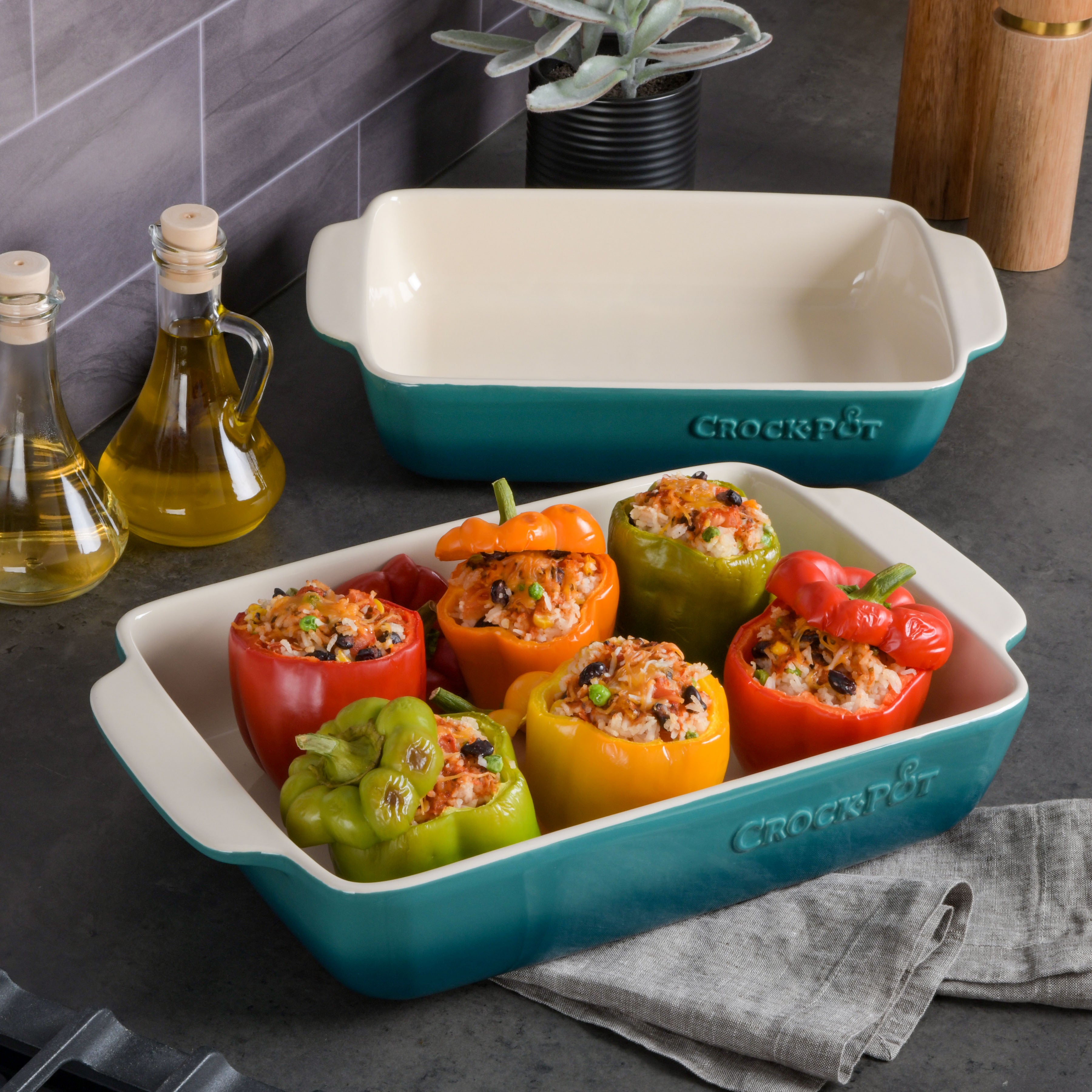 Crock Pot 2-Piece Ceramic Artisan Bakeware Set (2.5 Qt & 3.5 Qt)