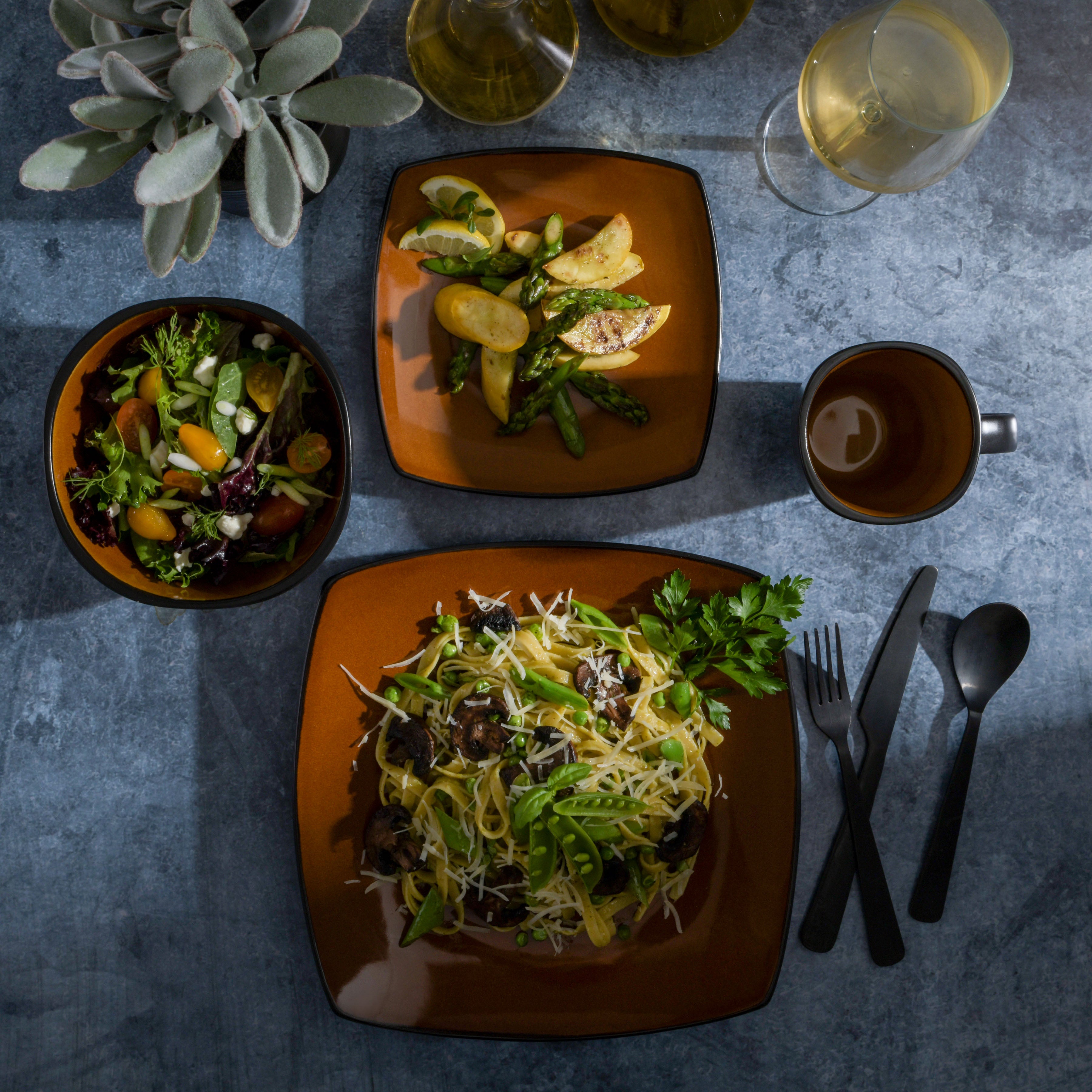 Gibson Soho Lounge Square 16-Piece Stoneware Dinnerware Set
