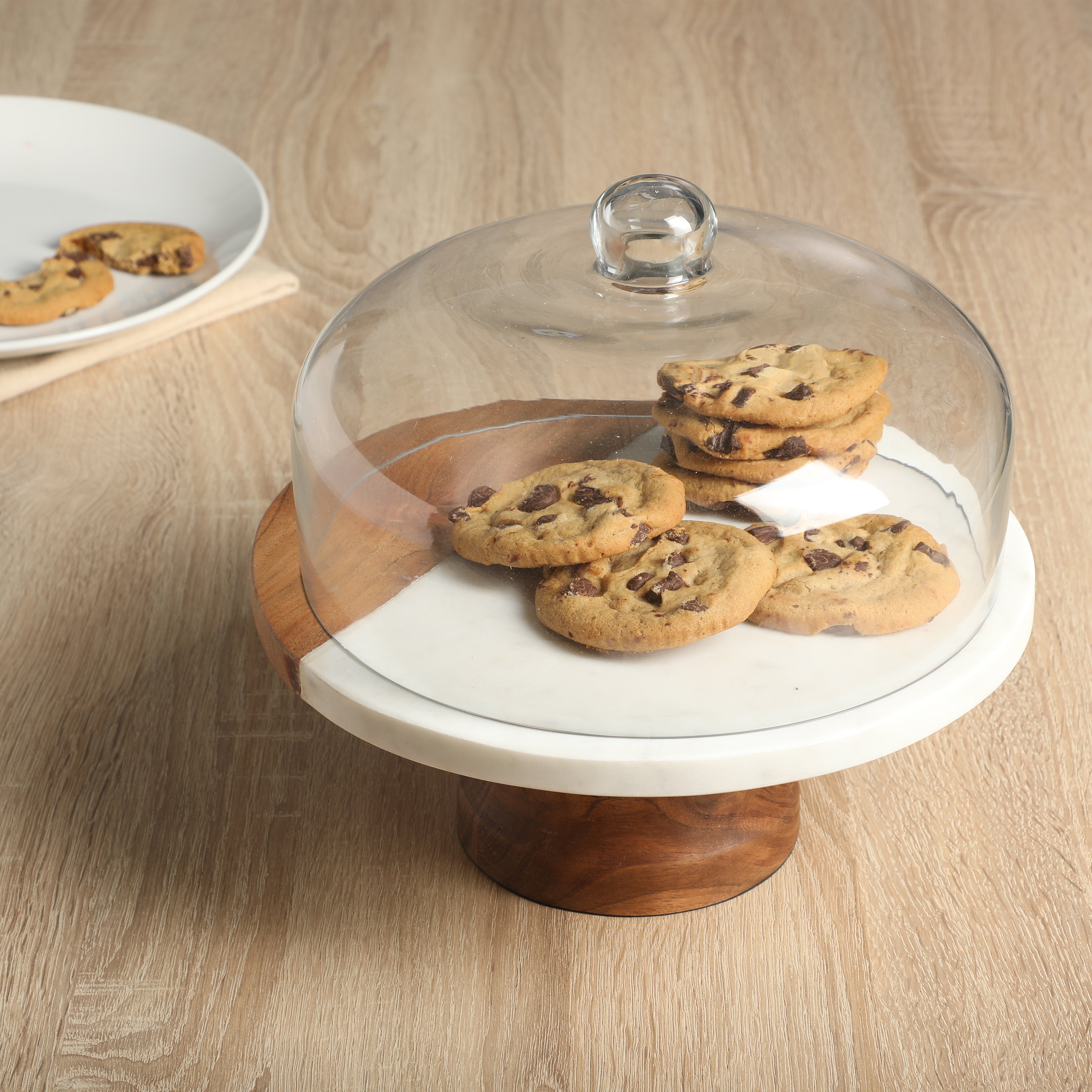 Gibson Elite Ridgehaven 10" Marble & Wood Cake Stand, Serving Platter, Charcuterie Board, and Center Piece Home Décor With Glass Lid