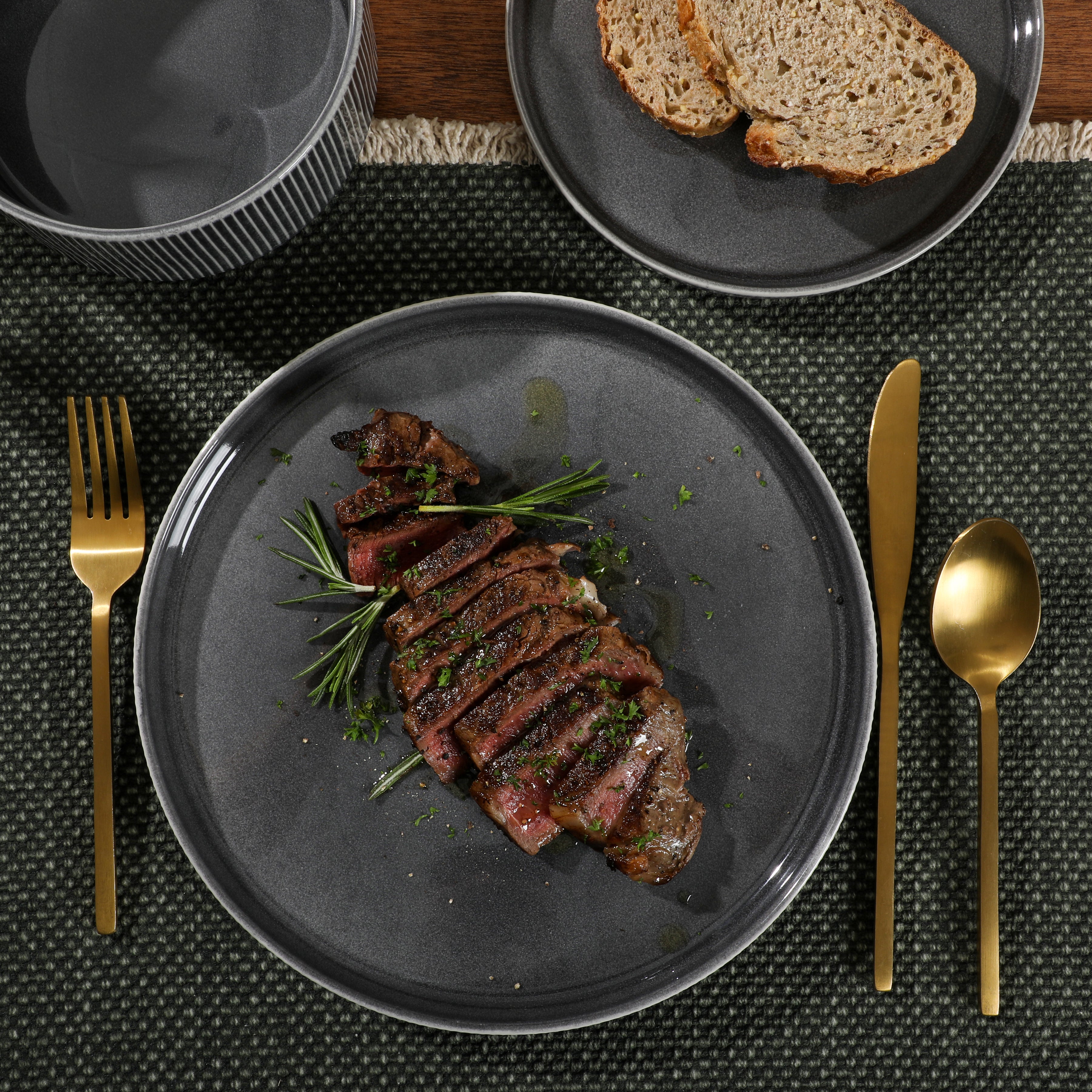 Gibson Elite Solana Coast 12 Piece Stoneware Reactive Glaze (Service for 4) Ceramic Plates and Bowls Modern Shape Embossed Dinnerware Set