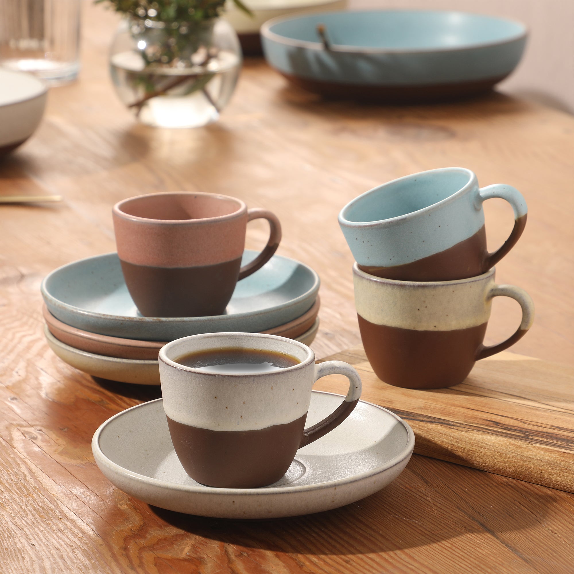 Gibson Elite William Crest 8 Piece Cup & Saucer Set, 4 Stoneware Cups & 4 Saucers, Reactive Glaze Finish, 3.5oz Espresso Cups, 5.5” Saucers, Round Coffee Set, Microwave & Dishwasher Safe