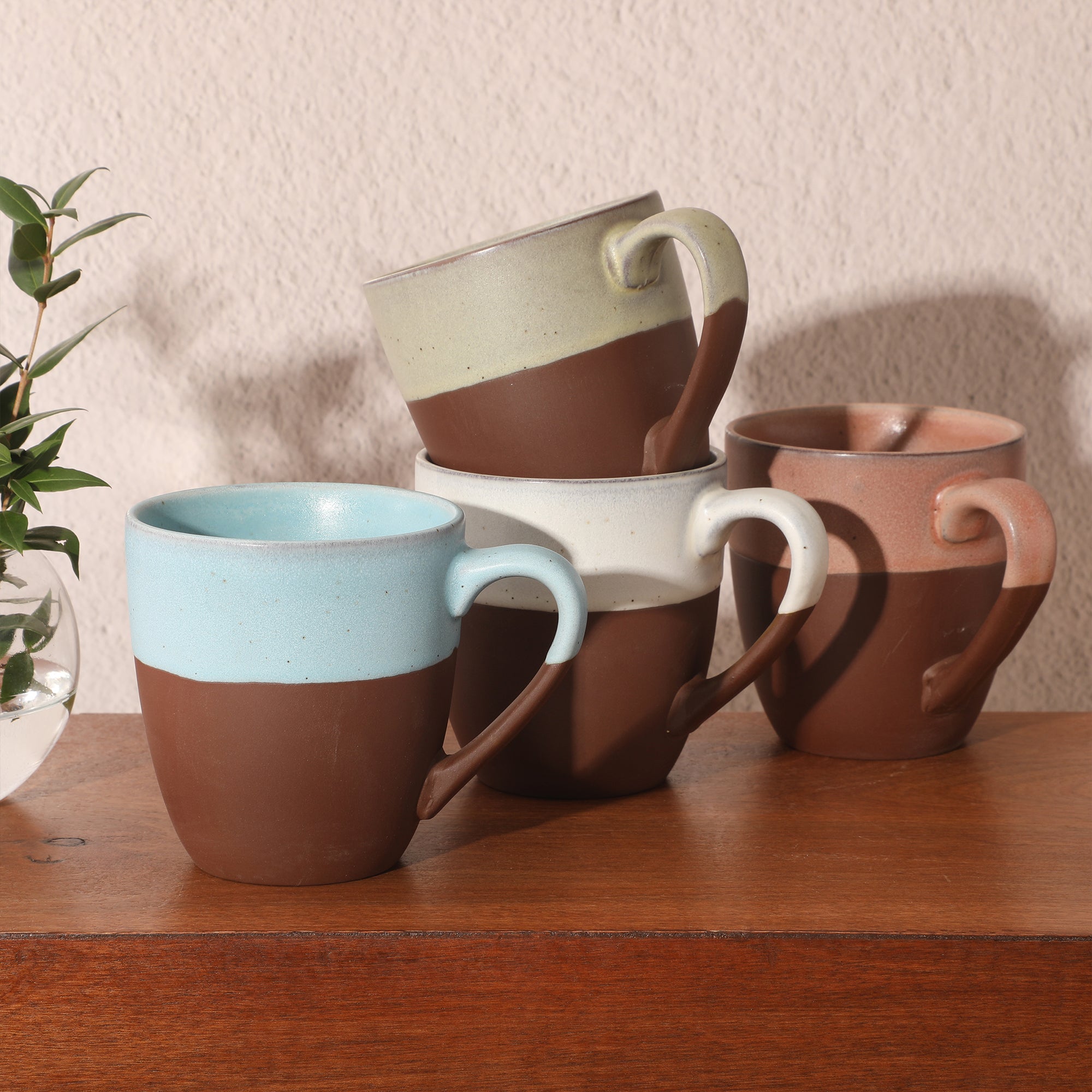 Gibson Elite William Crest 4 Piece Coffee Mug Set, 15oz Stoneware Cups, Reactive Glaze Finish, Round Large Coffee Mugs, Microwave & Dishwasher Safe