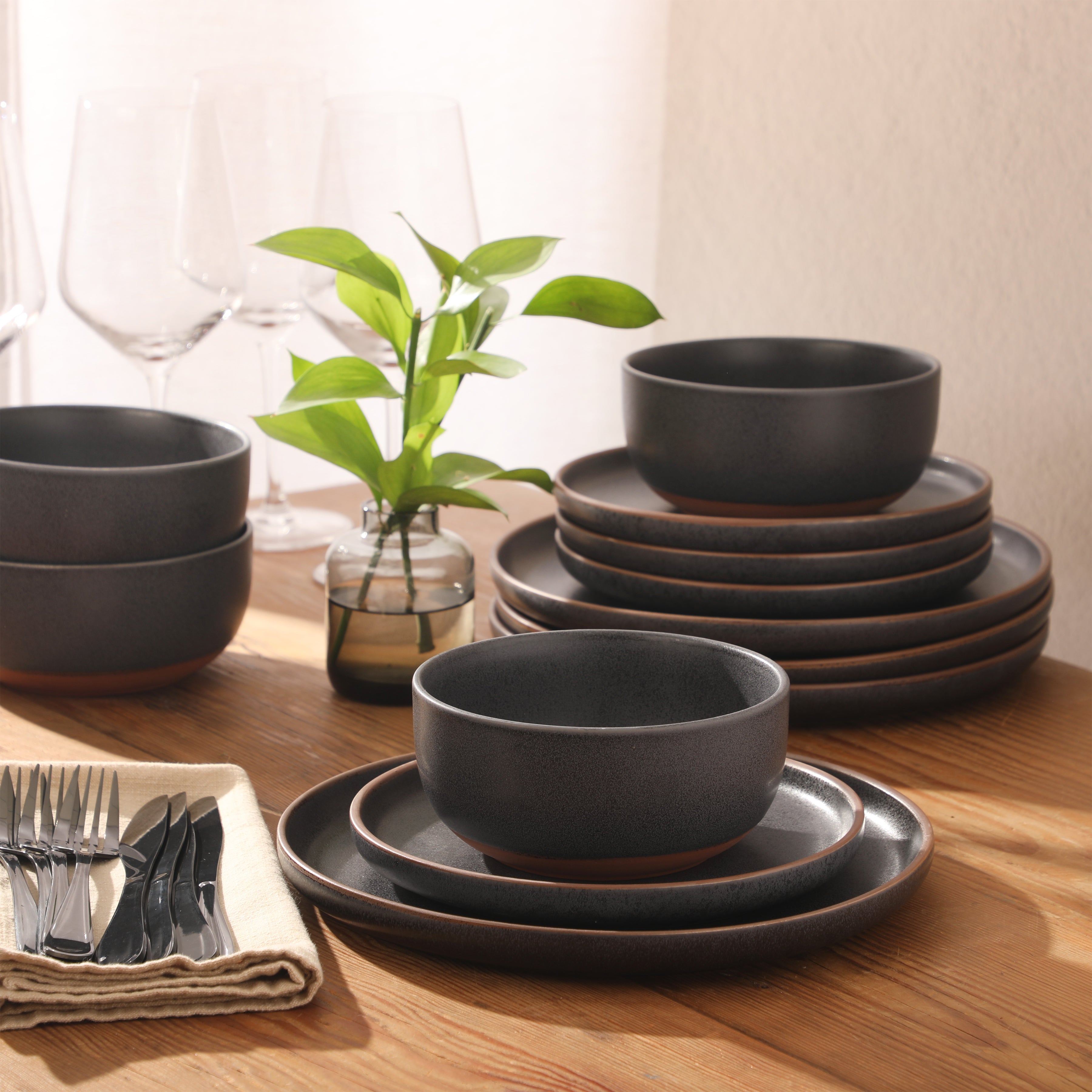 Gibson Elite Abbey Circle 12 Piece (Service for 4) Plates and Bowls Reactive Matte Glaze Dishes Stoneware Ceramic Dinnerware Set