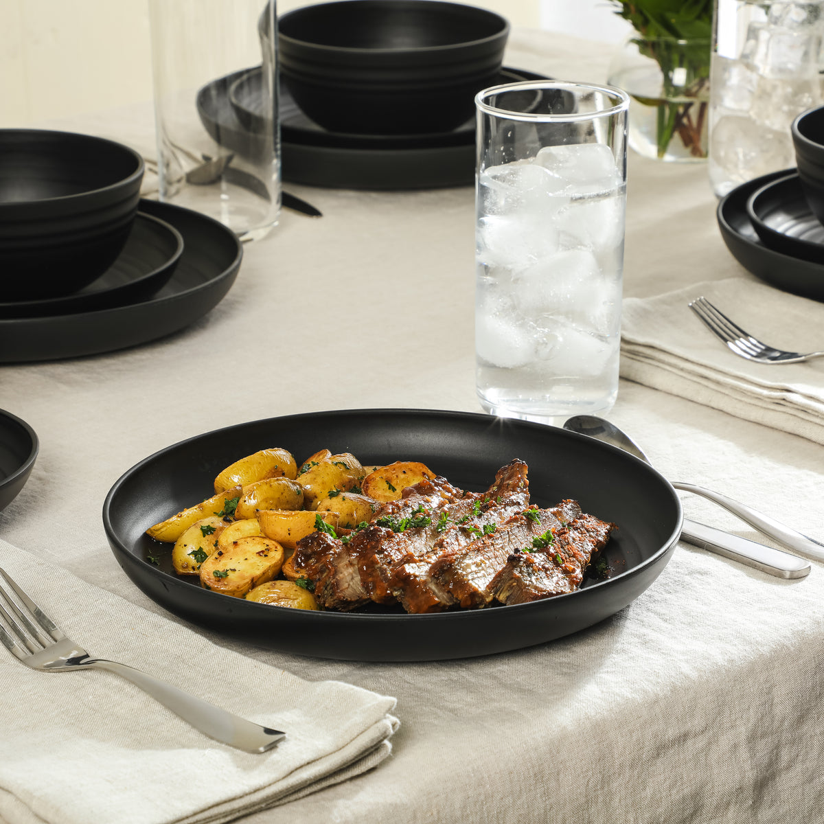 Gibson Home Carmel Haze Plates and Bowls Set, 12 Piece Wheat Straw Dinnerware with Tumblers, Set for 4, Unbreakable & Lightweight, Dishwasher Safe, Matte Black