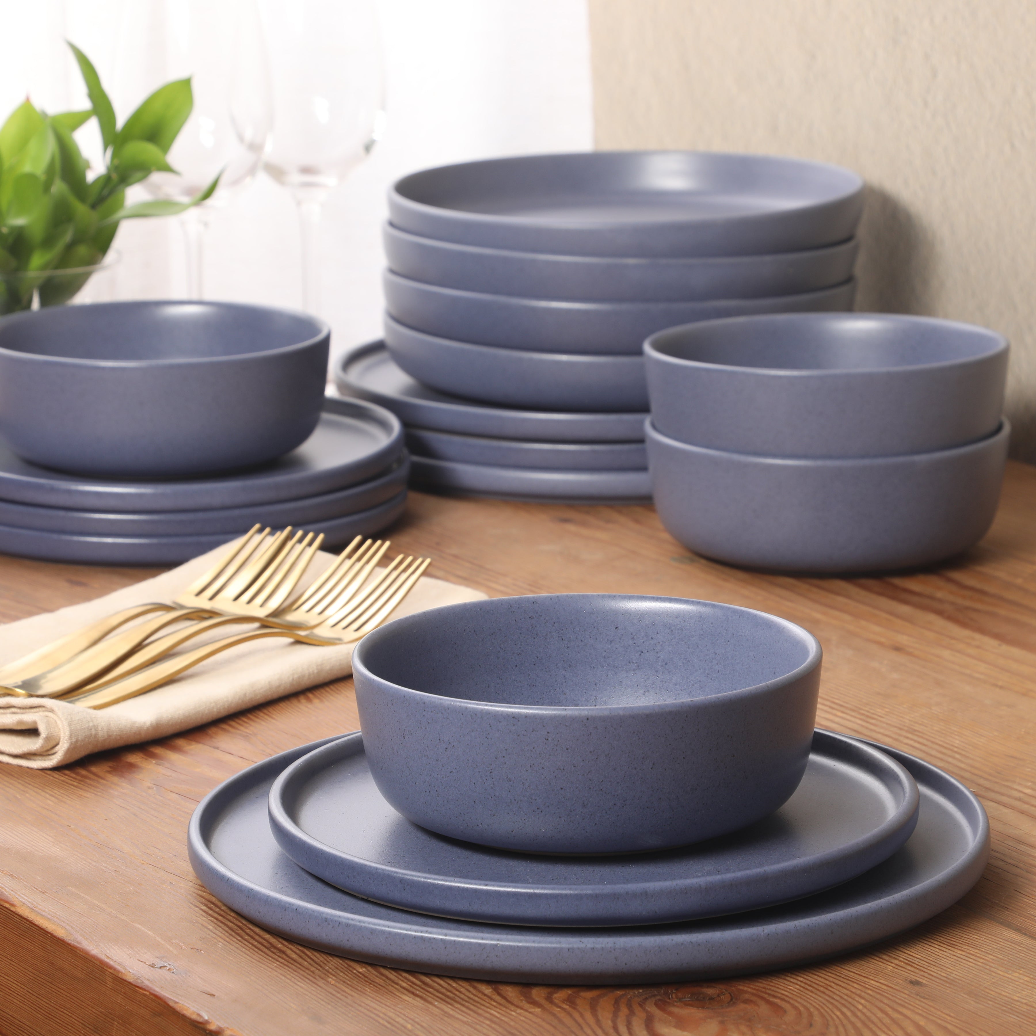 Gibson Elite Bayou Moon Plates and Bowls Sets, 16-Piece Matte Stoneware Dinnerware Sets, Solid Color Reactive Glaze Dish Set