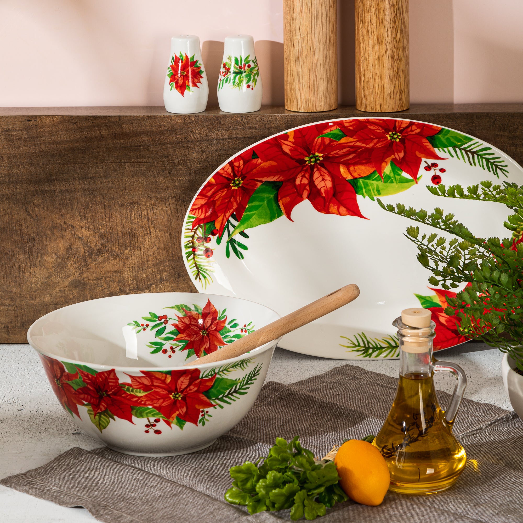 Gibson Home Magic Poinsettia 4 Piece Serving and Accessories Set