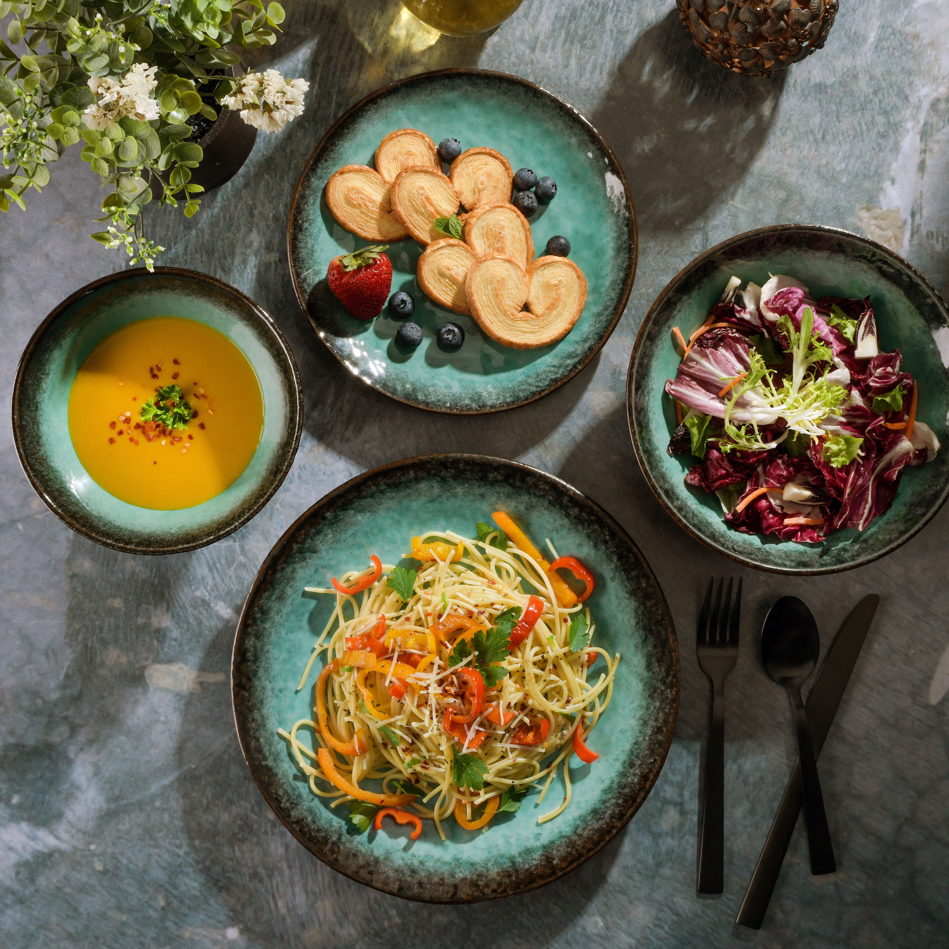 Gibson Elite Green Lantern 16-Piece Double Bowl Reactive Terracotta Dinnerware Set