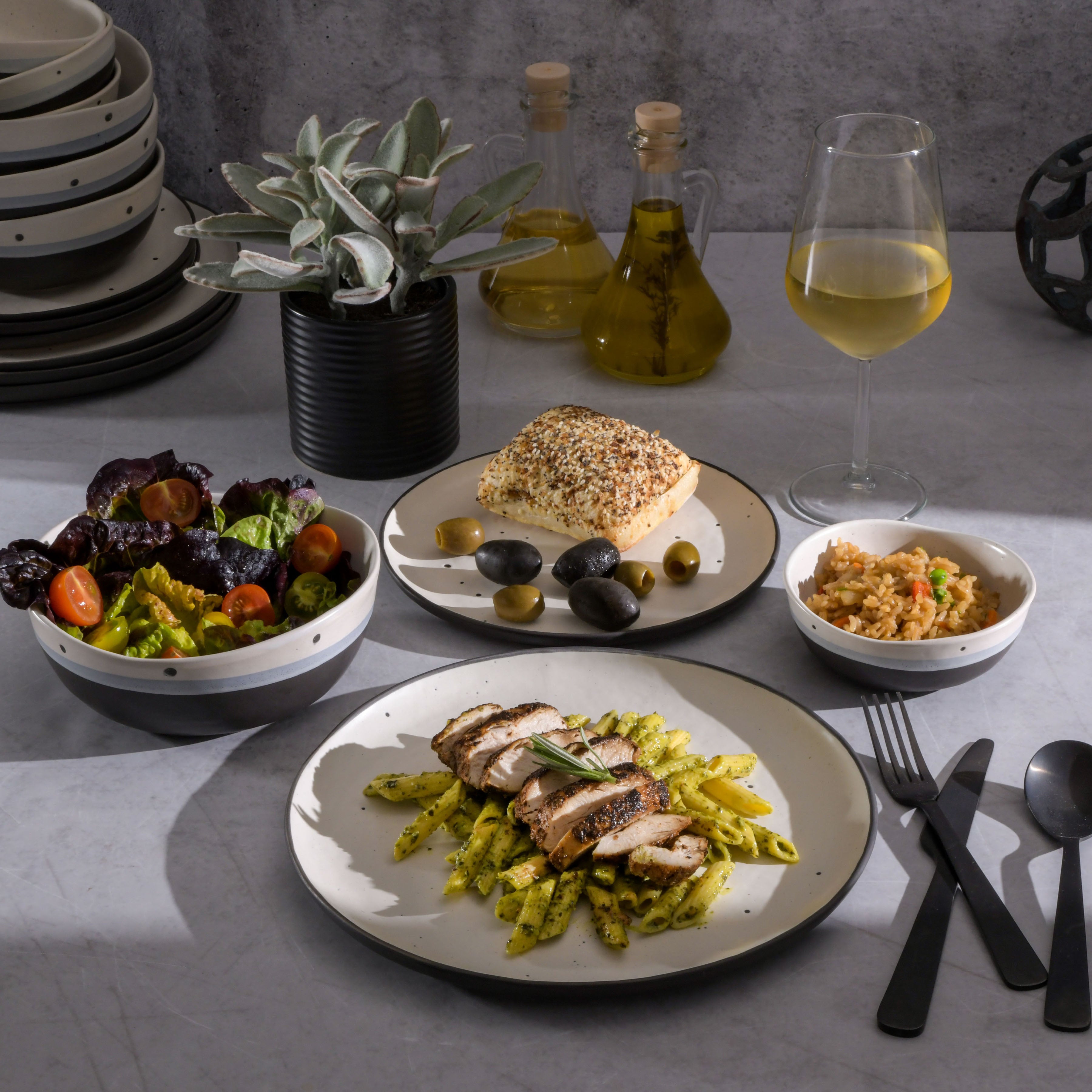 Gibson Elite Rhinebeck 16-Piece Double Bowl Reactive Stoneware Dinnerware Set