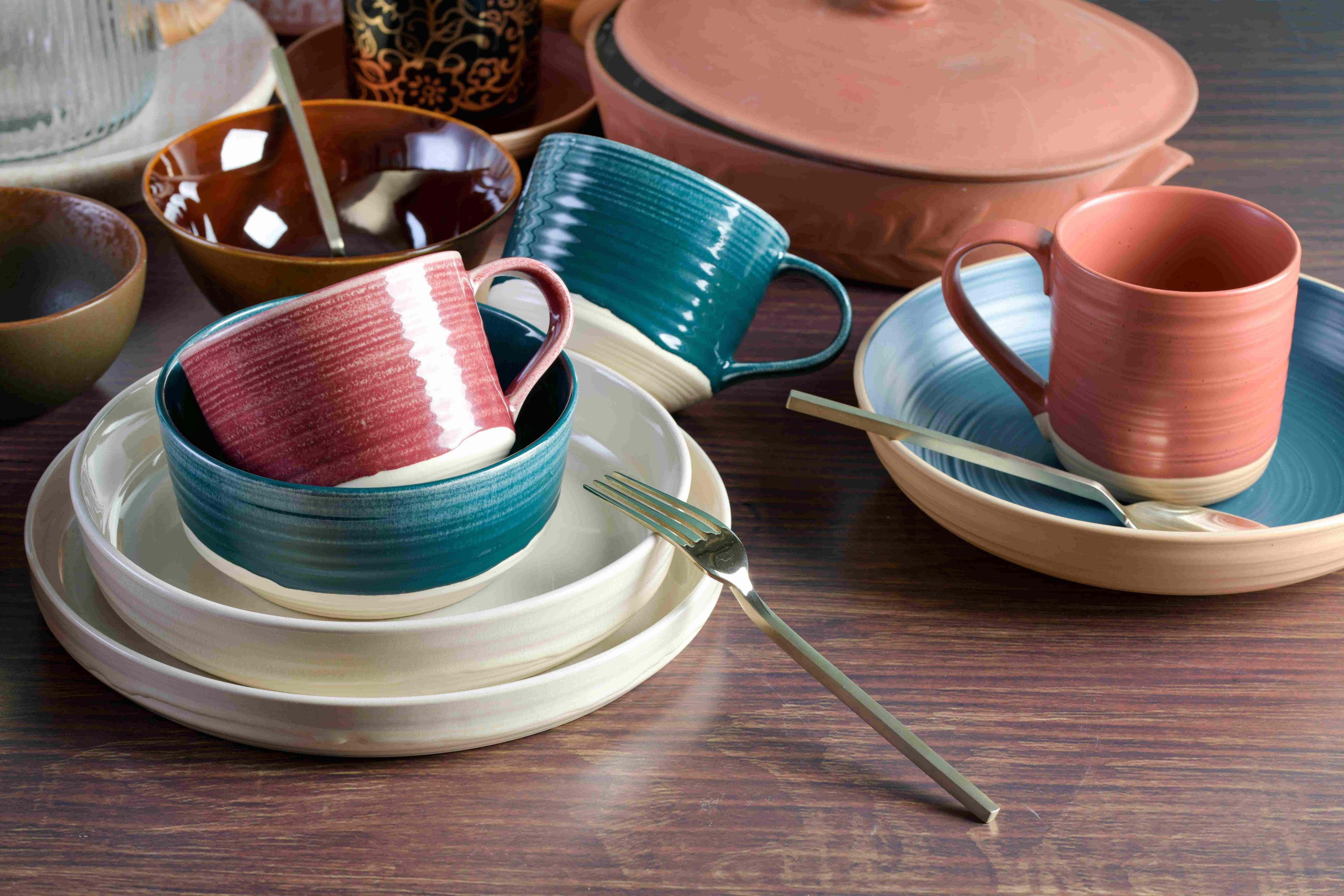 How is Dinnerware Made?