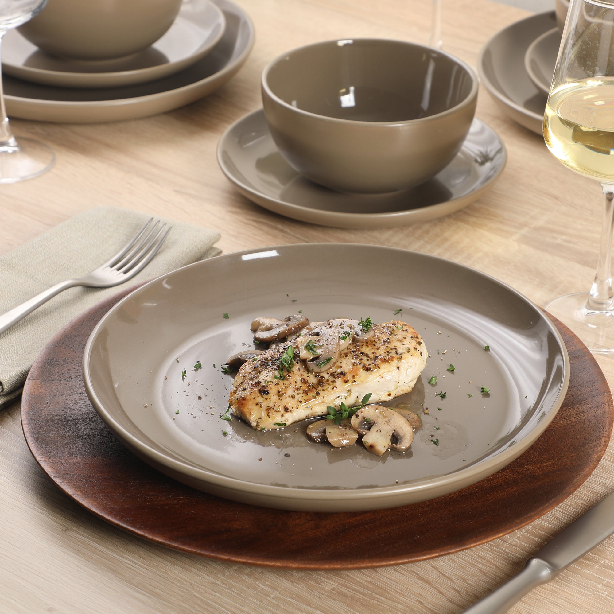 Gibson Home Rockaway 12 Piece Plates and Bowls Matte Outside/Shiny Inside Glaze Service for 4 Dinnerware Set - Brown - Dishwasher and Microwave Safe