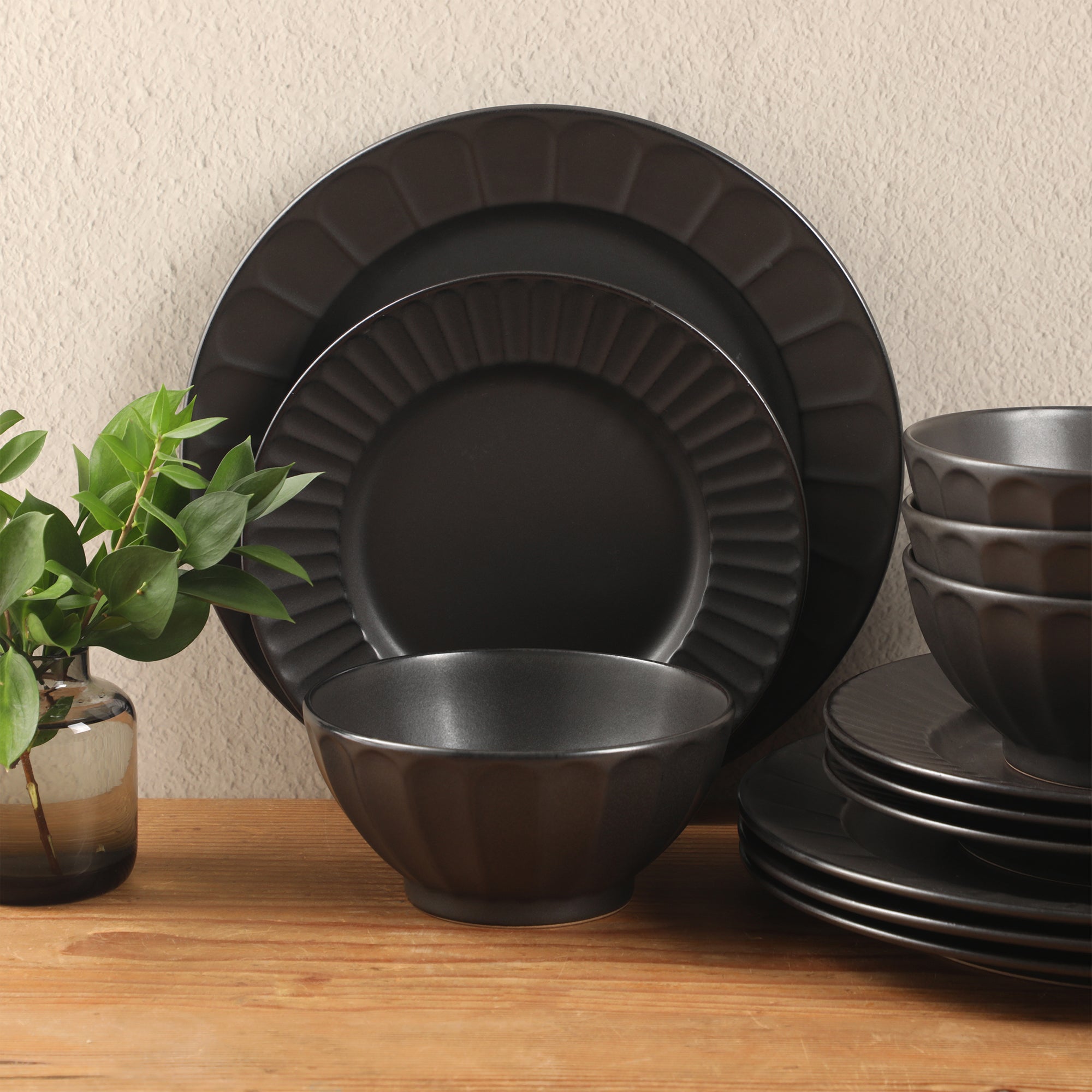 Gibson Elite Winchester Way 12-Piece Embossed Stoneware Dinnerware Set – Reactive Matte Glaze, Durable Lightweight-Tech Plates & Bowls, Everyday Dish Set, Microwave & Dishwasher Safe – Off-White