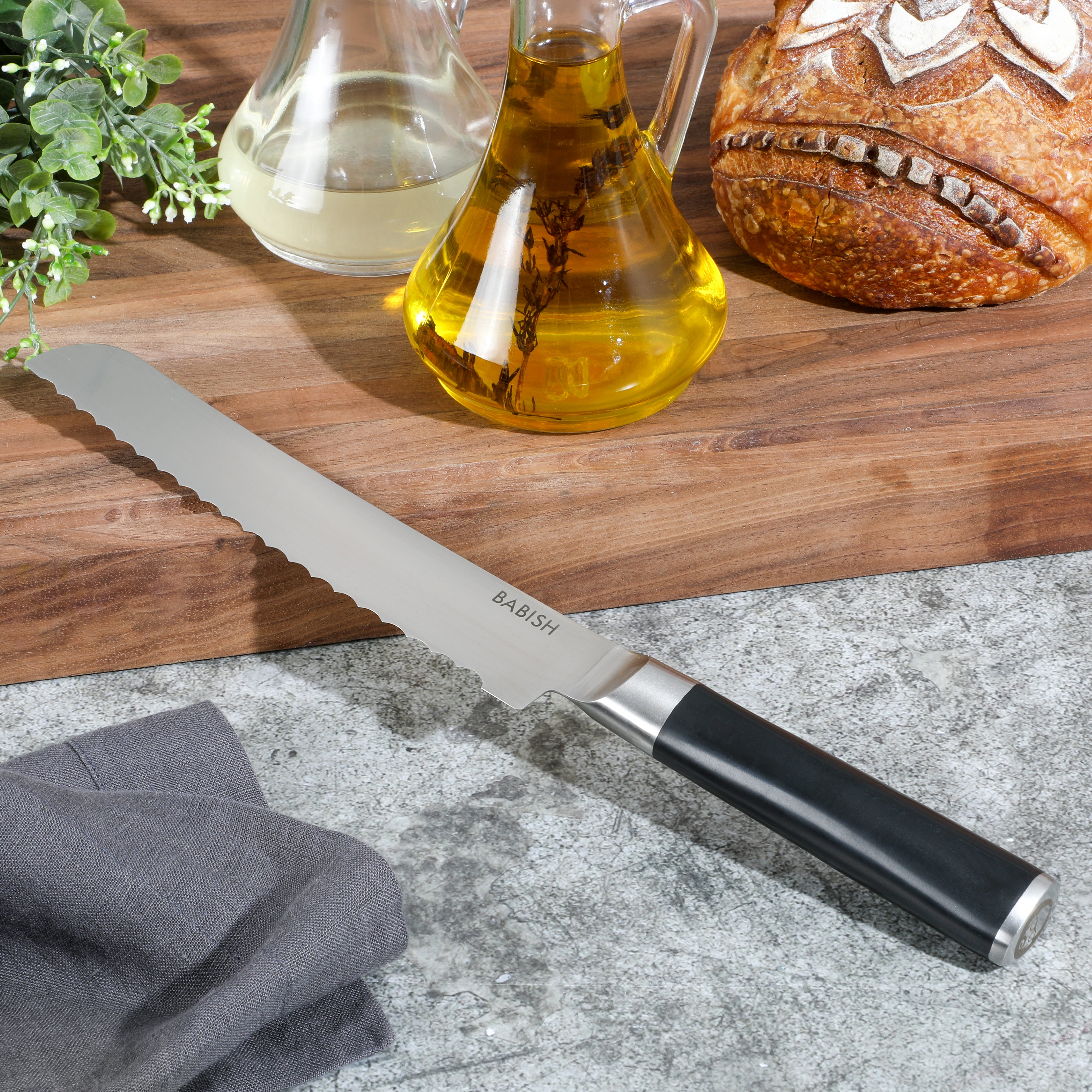 Babish 135442.01R 8 Stainless Steel Bread Knife / BrandsMart USA