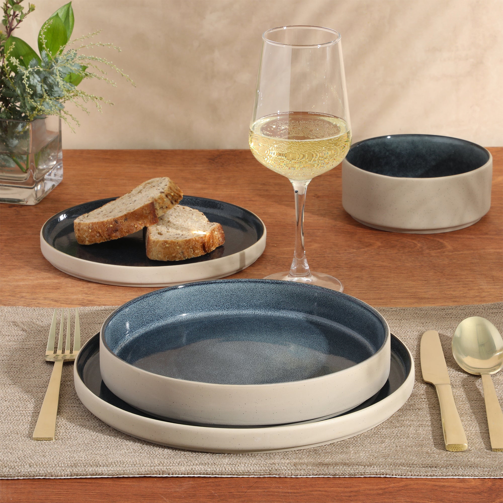 Gibson Elite Liberty Bay 16-Piece Pottery Clay Stoneware Dinnerware Set –  Reactive Glaze, Stackable Plates and Bowls W/ Pasta Bowl, Service for 4 – Microwave & Dishwasher Safe