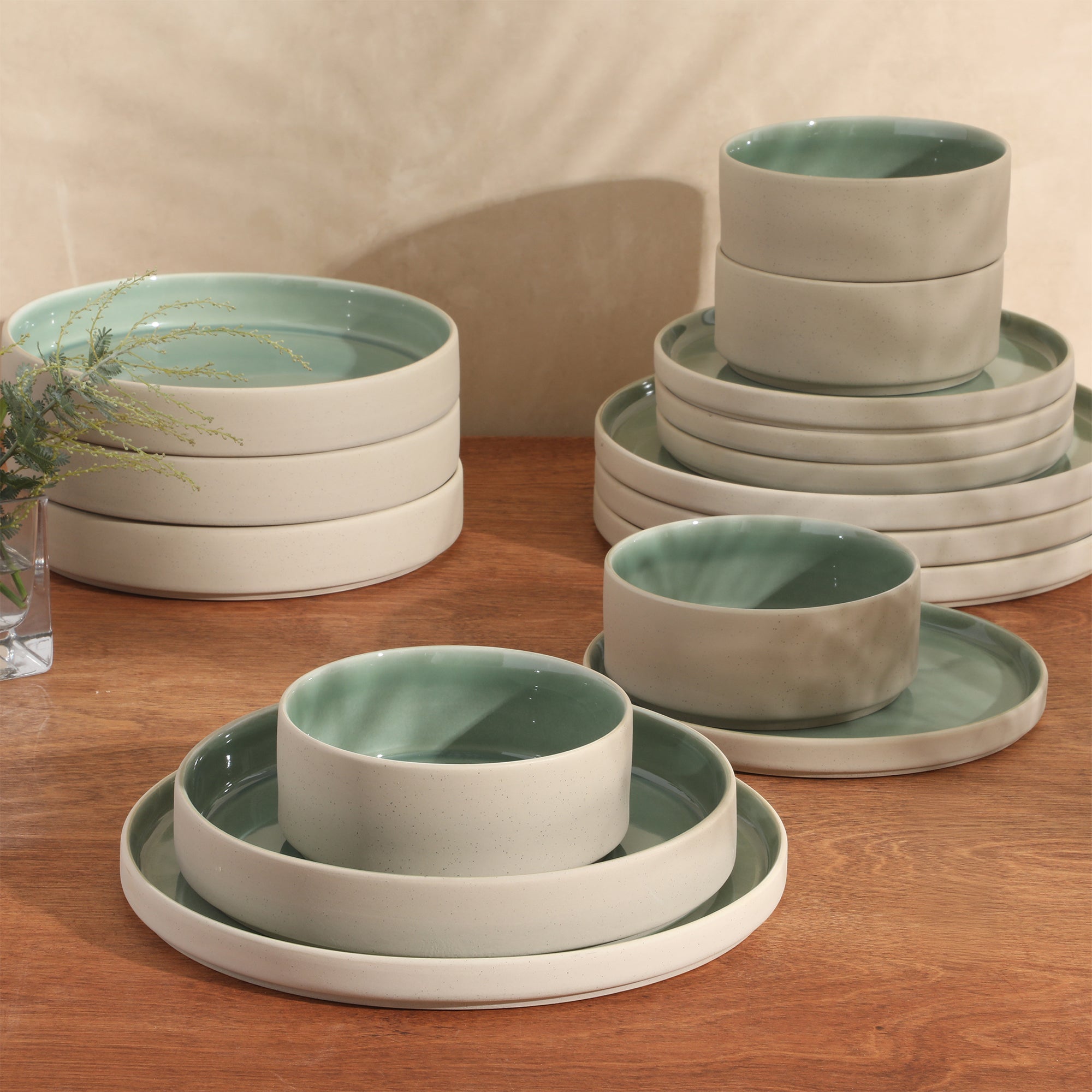 Gibson Elite Liberty Bay 16-Piece Pottery Clay Stoneware Dinnerware Set –  Reactive Glaze, Stackable Plates and Bowls W/ Pasta Bowl, Service for 4 – Microwave & Dishwasher Safe