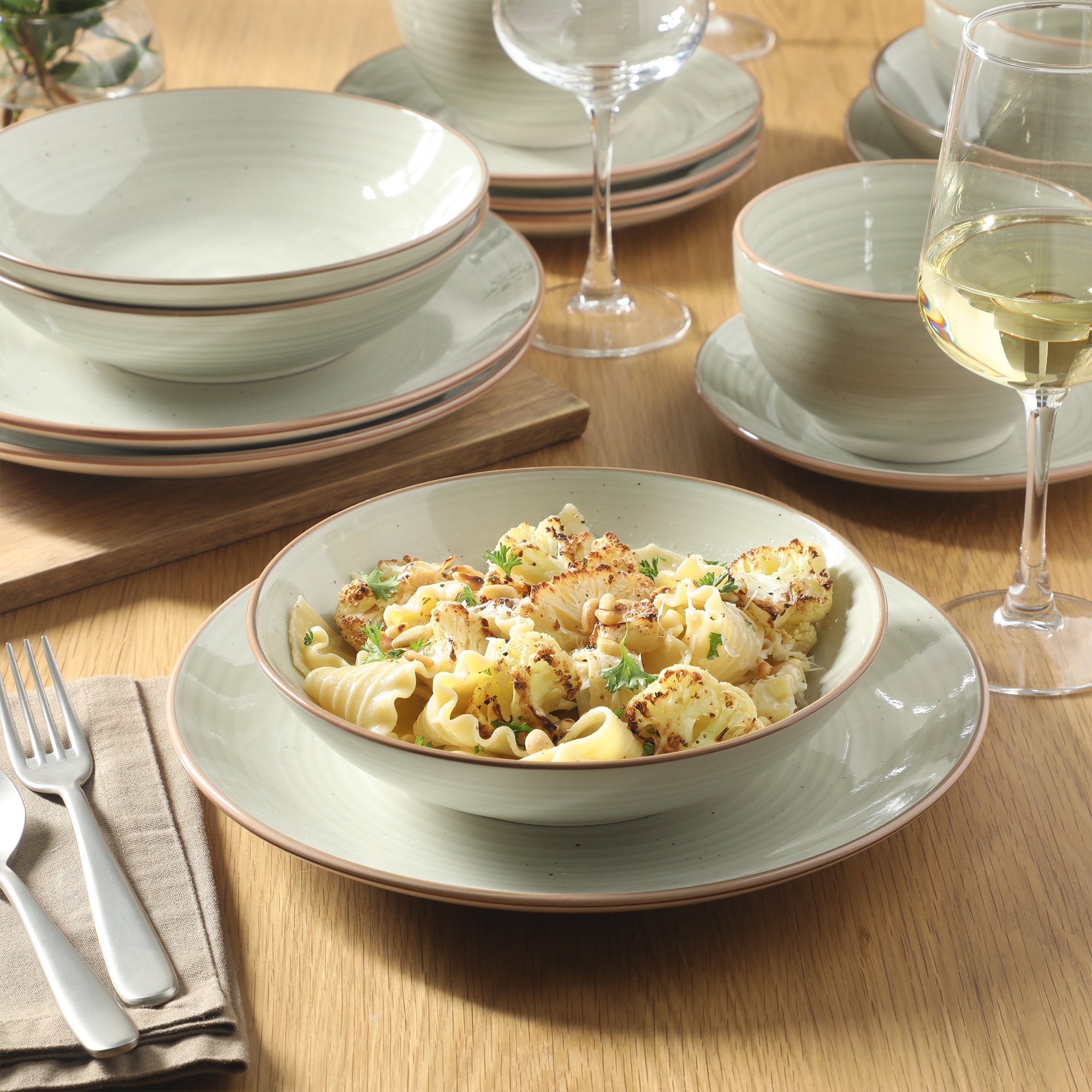 Gibson Home Stonebury 16 Piece Plates and Bowls Assorted Color Dishes - Handpainted Stoneware Dinnerware Set - Service for 4