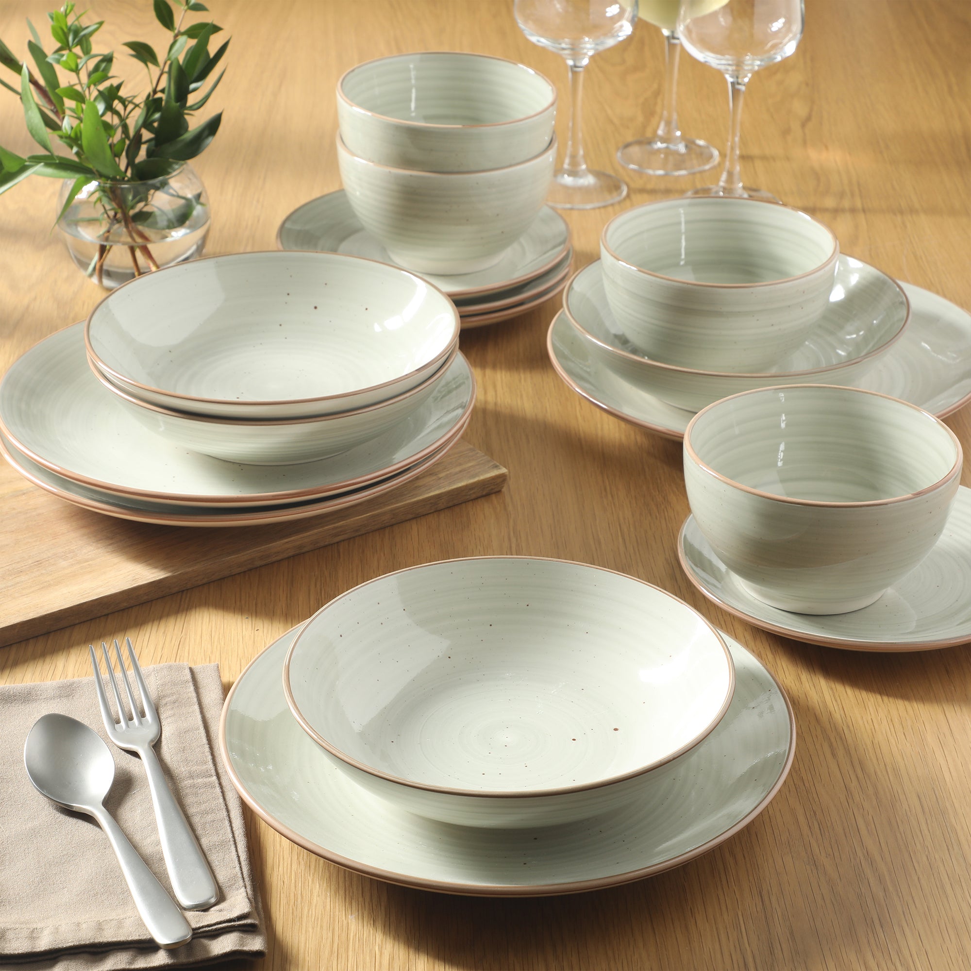 Gibson Home Stonebury 16 Piece Plates and Bowls Assorted Color Dishes - Handpainted Stoneware Dinnerware Set - Service for 4