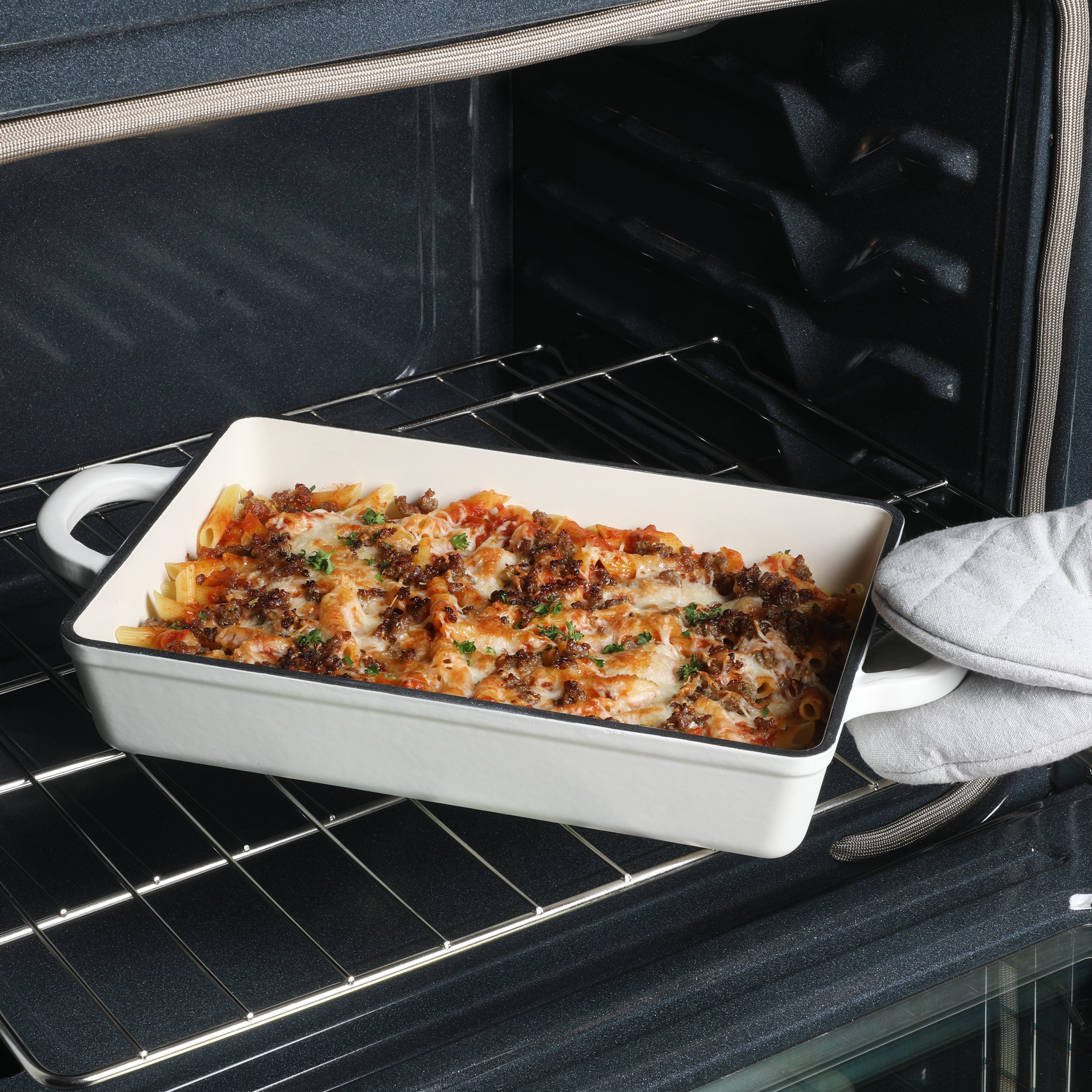 Crock-Pot Artisan 13" Enameled Cast Iron Lasagna Pan, Matte Linen White