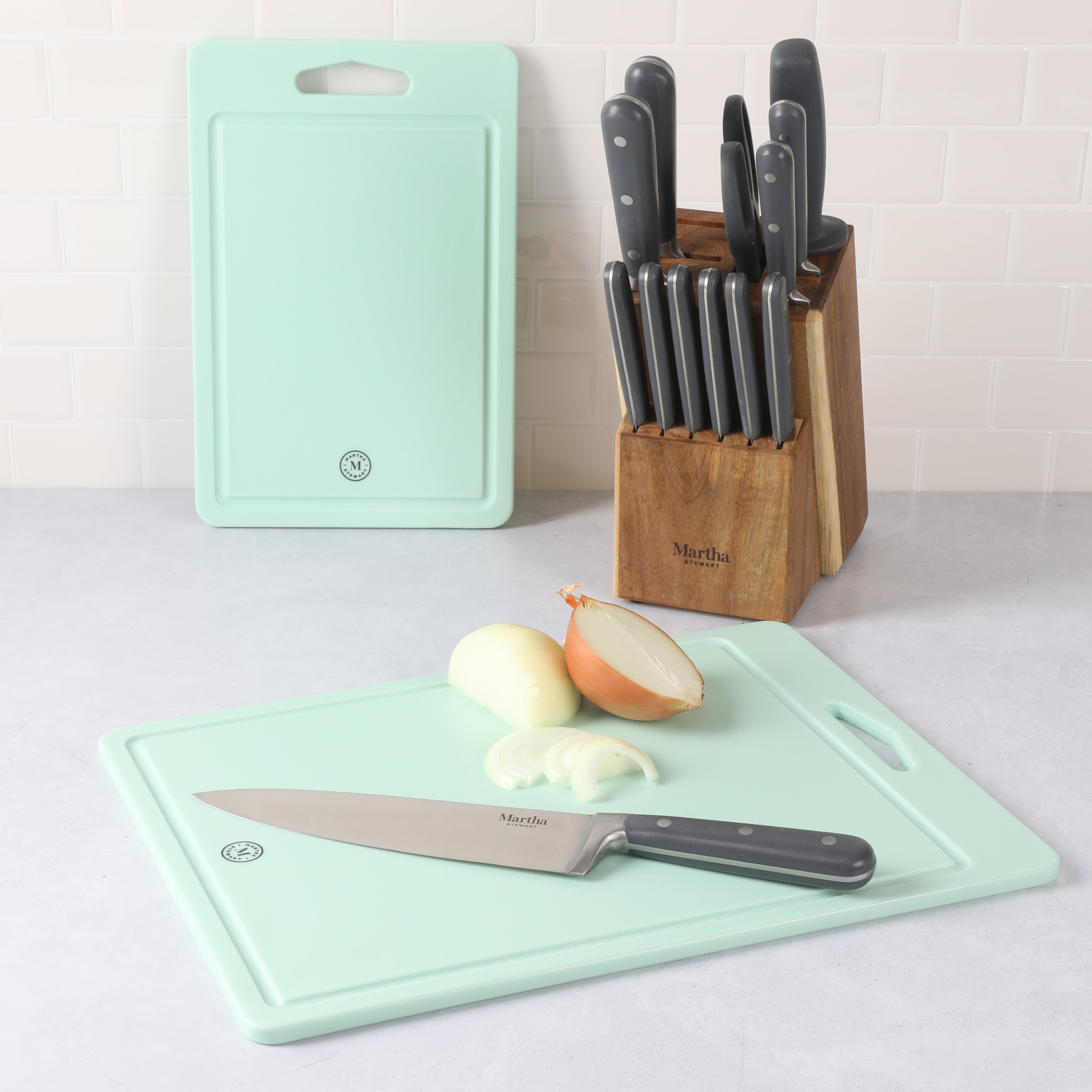  Martha Stewart Kindale 14 x 10 Cutting Charcuterie Board -  Round - Mango Wood : Home & Kitchen
