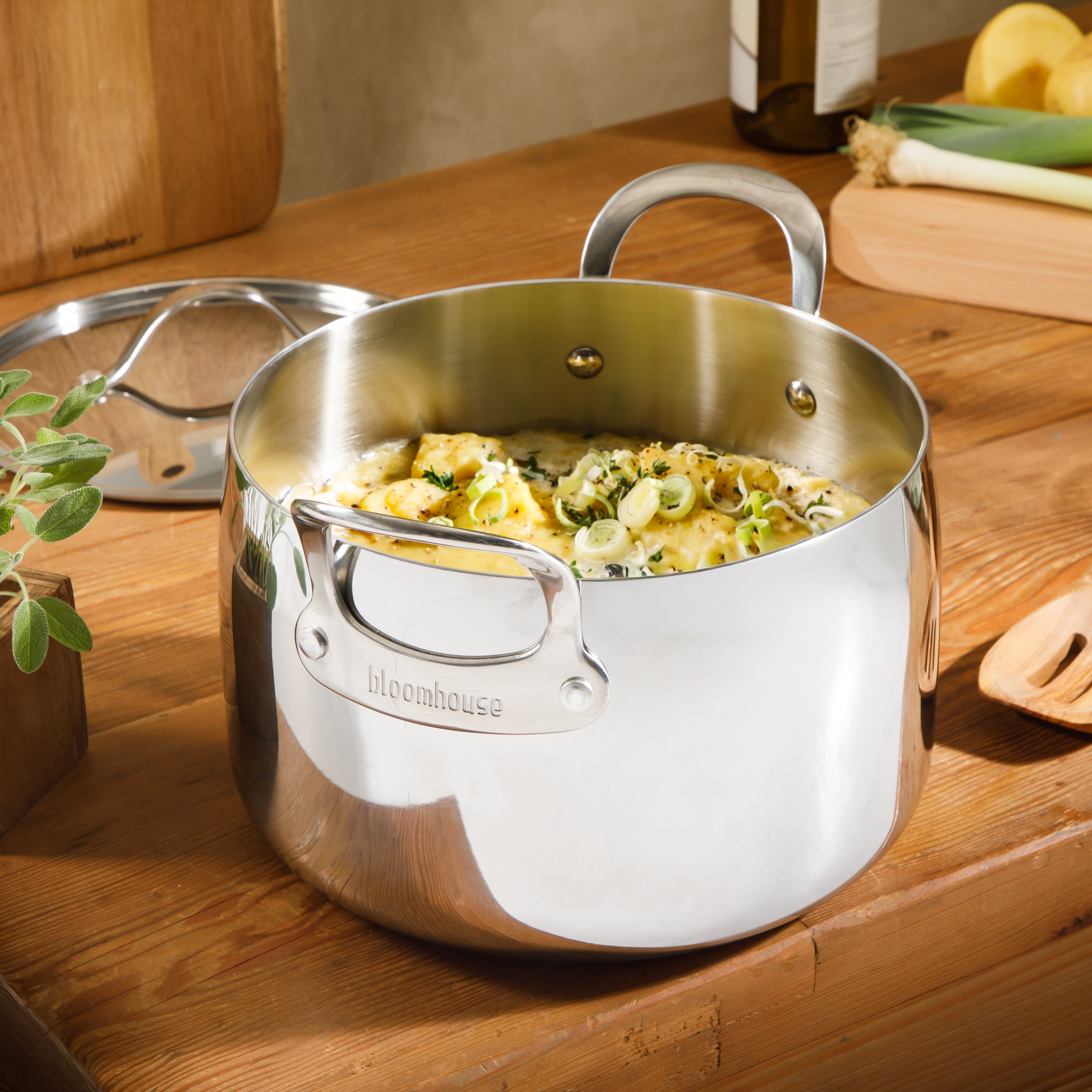 Bloomhouse 8 Quart Tri-Ply Stainless Steel Stock Pot with Lid – Dutch Oven, Oven Safe, Dishwasher Safe