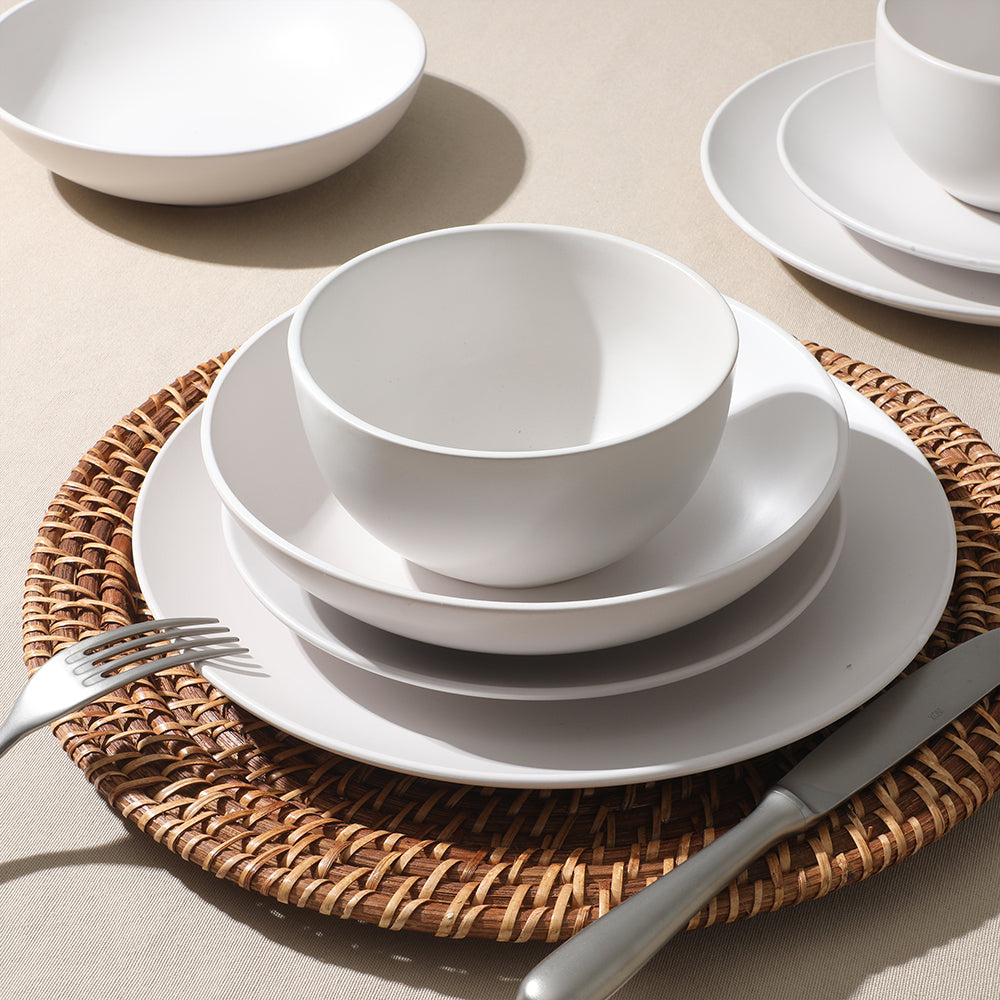 Gibson Home Queenslane 16 Piece Plates and Bowls Dishes Stoneware Ceramic Dinnerware Sets - Matte White