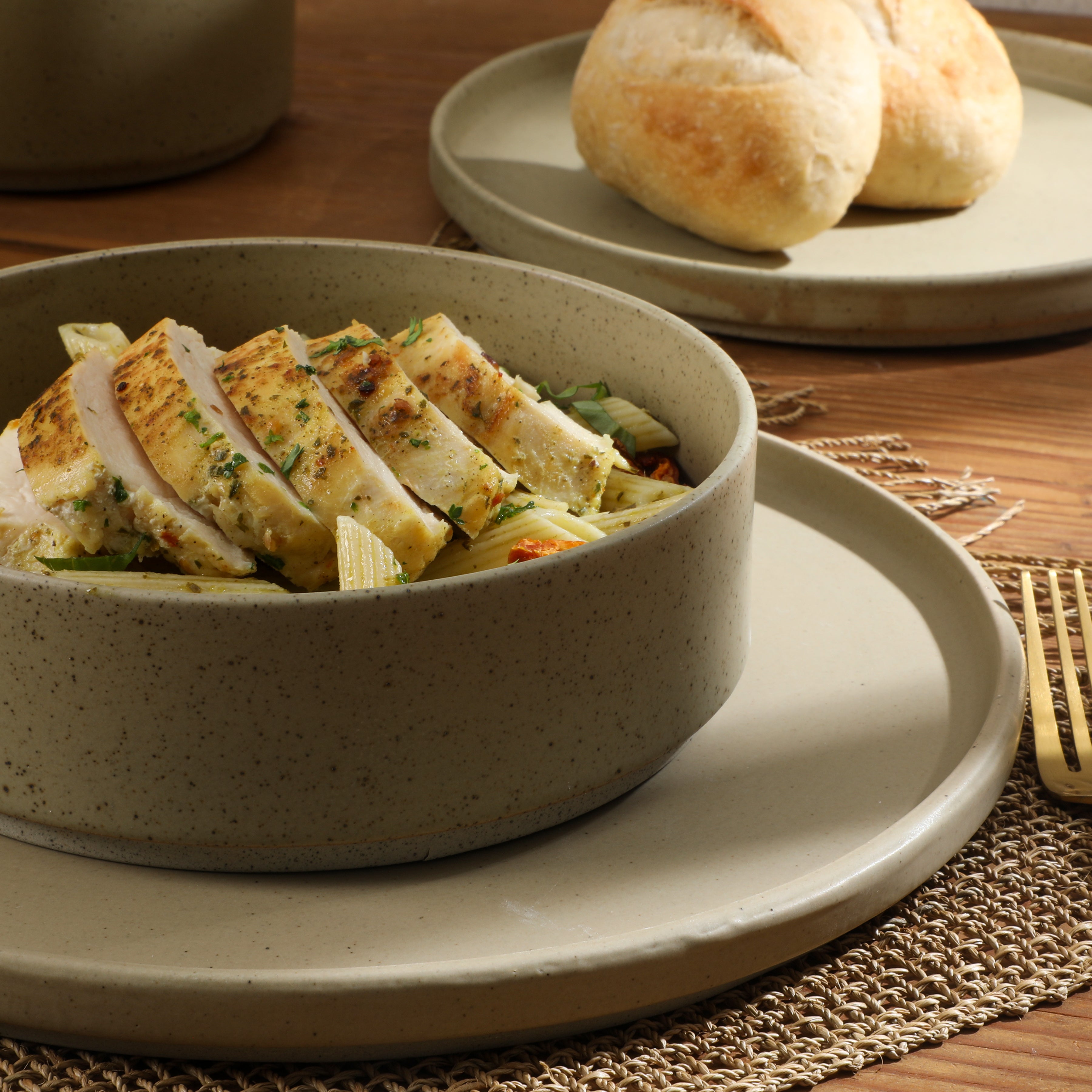 Gibson Elite Tatum Premium Porcelain Matte Reactive Glaze 16 Piece (Service for 4)  Plates and Bowls Stackable Dishes Ceramic Dinnerware Set