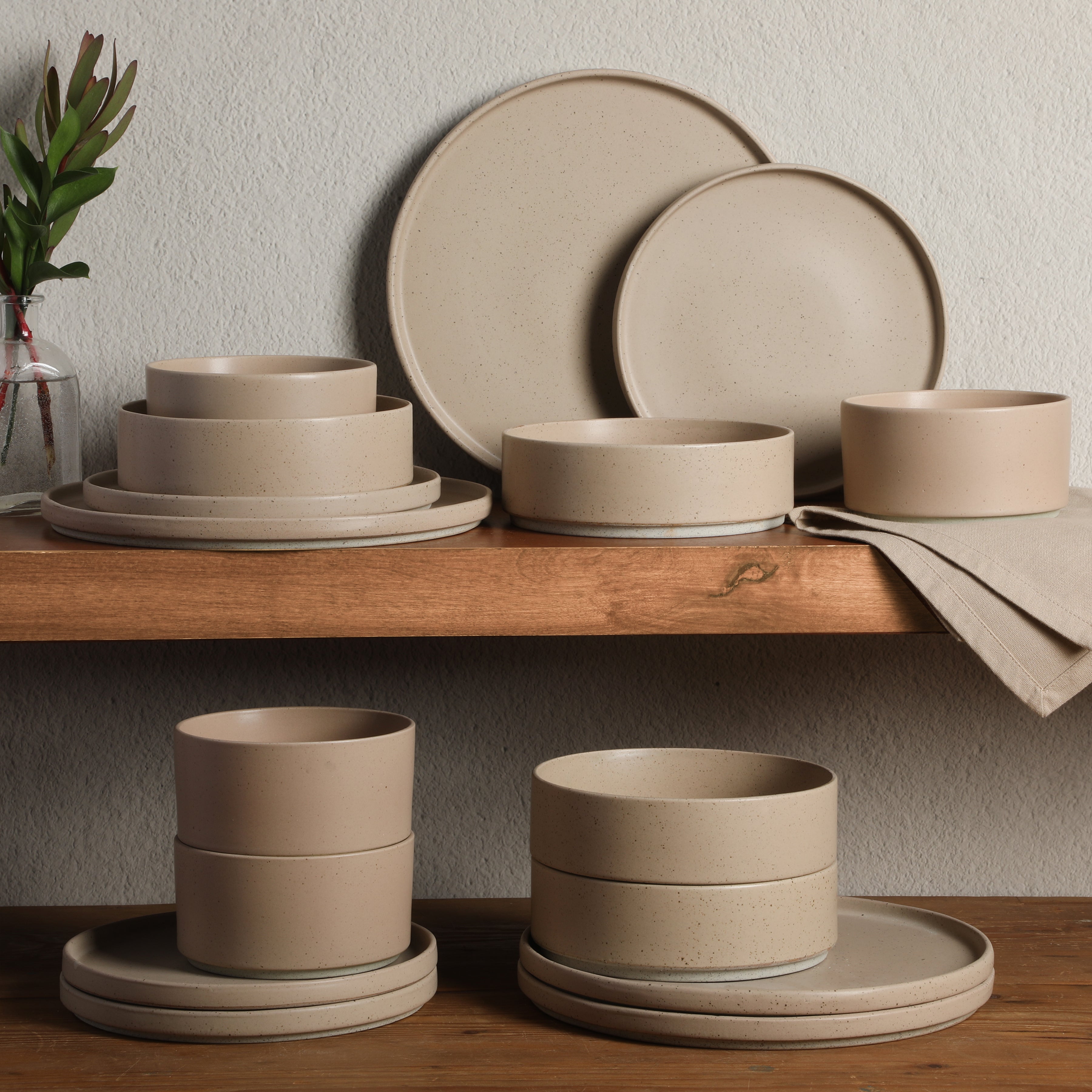 Gibson Elite Tatum Premium Porcelain Matte Reactive Glaze 16 Piece (Service for 4)  Plates and Bowls Stackable Dishes Ceramic Dinnerware Set