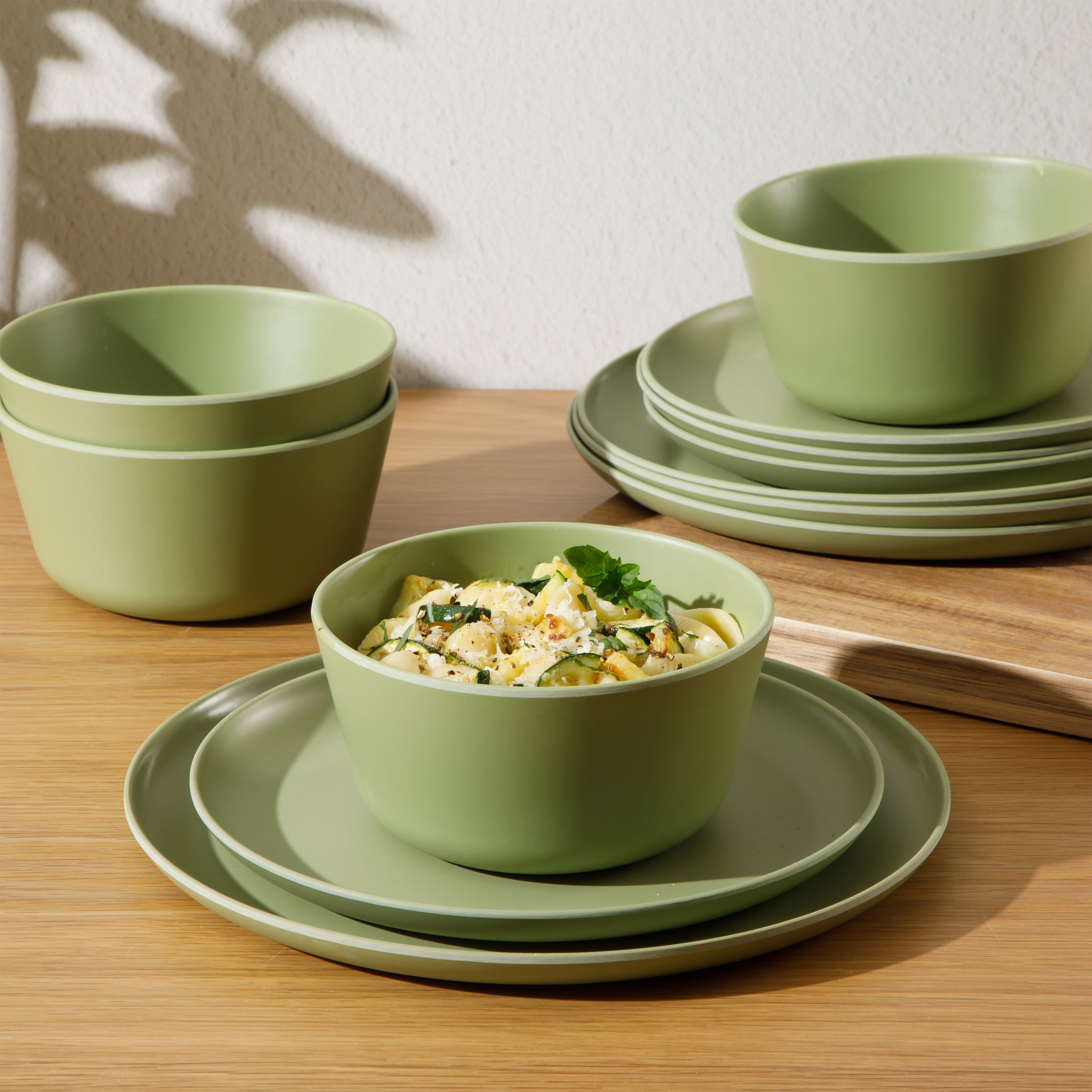 Gibson Home Fairhope 12 Piece Melamine Dinnerware Set - Matte Green