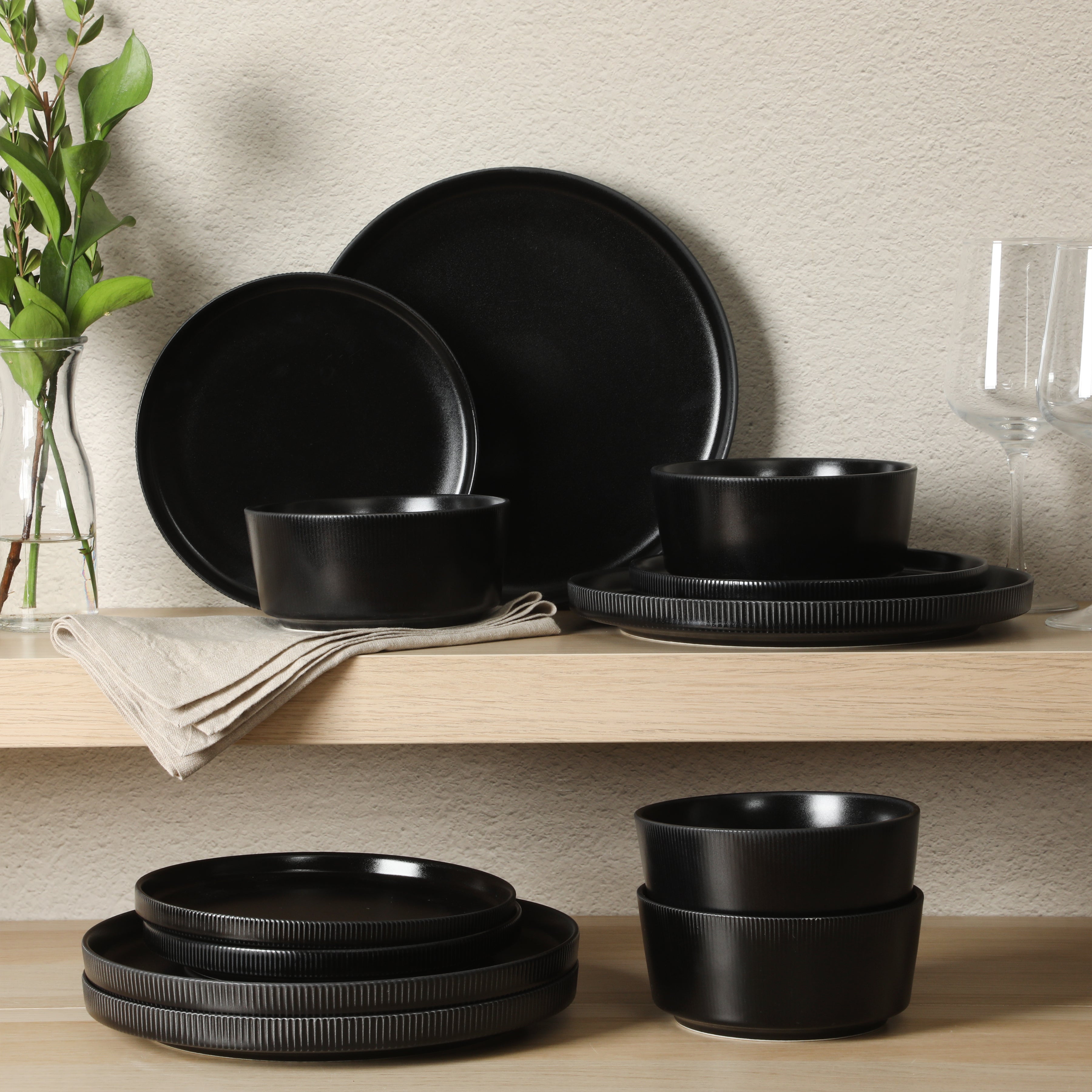Gibson Home Dempsey Road 12-Piece Stoneware Dinnerware Set – Service for 4, Round Plates and Bowls, Durable Solid Color Modern Embossed Dish Set, Microwave & Dishwasher Safe