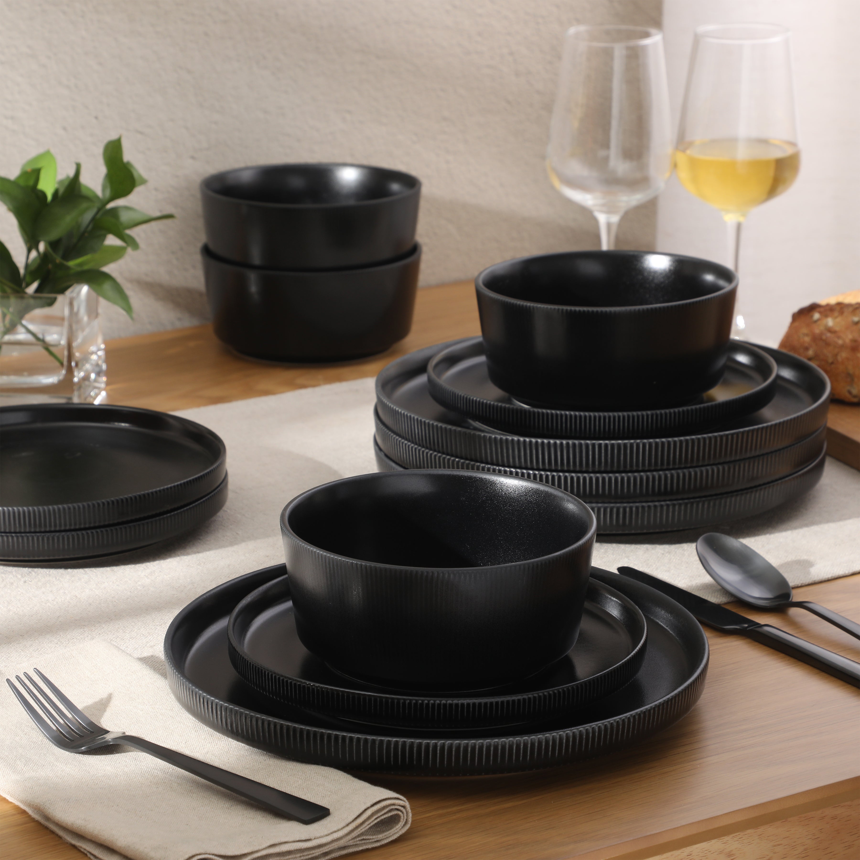 Gibson Home Dempsey Road 12-Piece Stoneware Dinnerware Set – Service for 4, Round Plates and Bowls, Durable Solid Color Modern Embossed Dish Set, Microwave & Dishwasher Safe