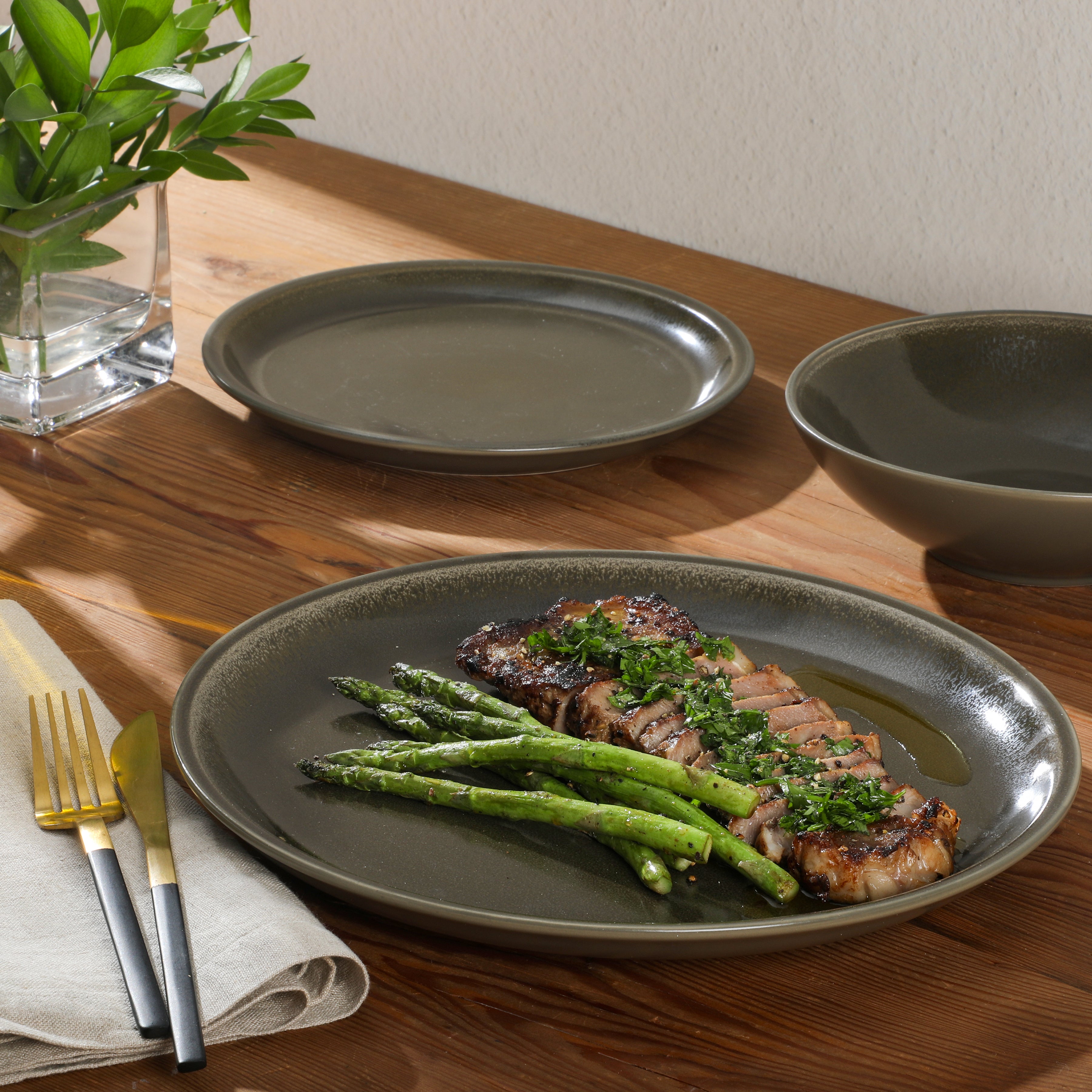 Gibson Elite 12 Piece (Service for 4) Lakecrest Plates and Bowls Reactive Glaze Round Dishes Stoneware Ceramic Dinnerware Set - Dark Green