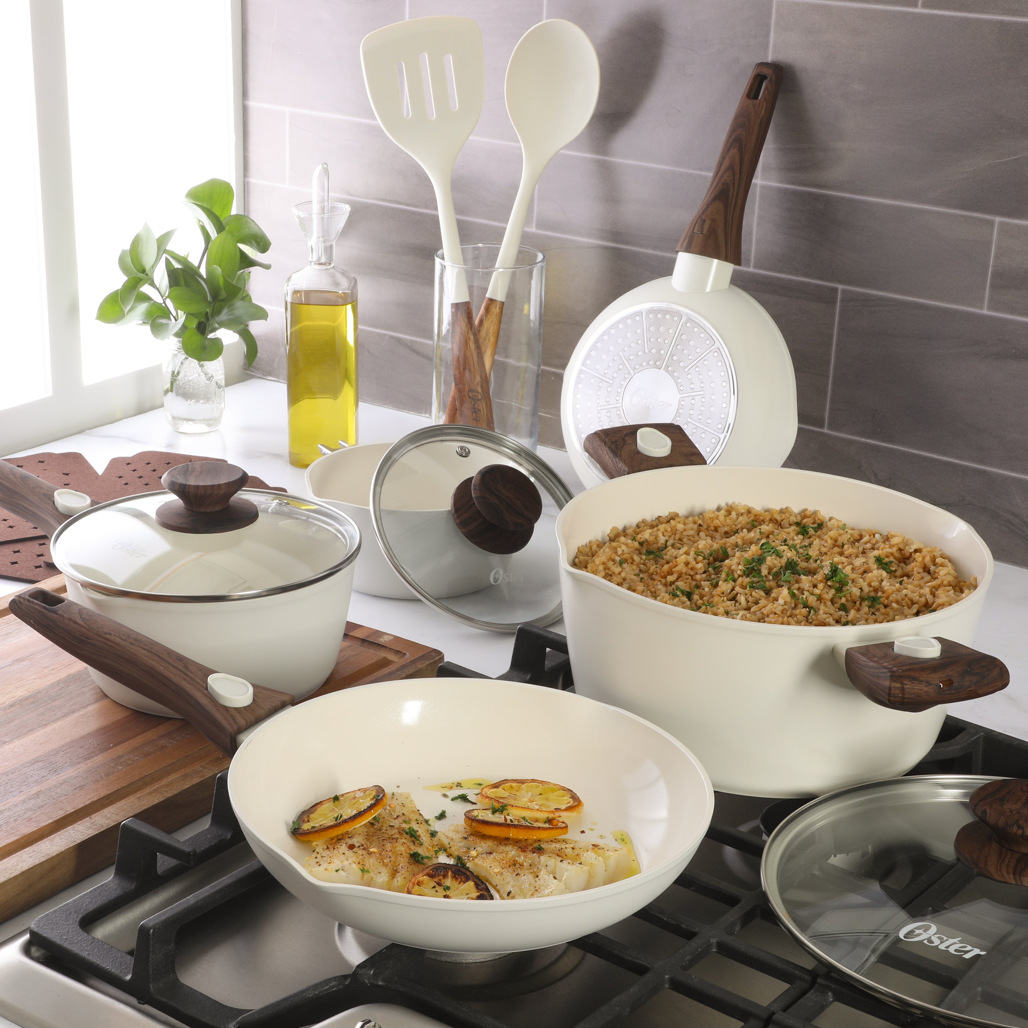 Oster SmartHandle Advance 18-Piece Ceramic Nonstick Cookware Set – Matte Linen Finish, Induction Base, Detachable Wood-Look Handles, Oven & Dishwasher Safe Pots and Pans, With Utensils & Pan Protectors
