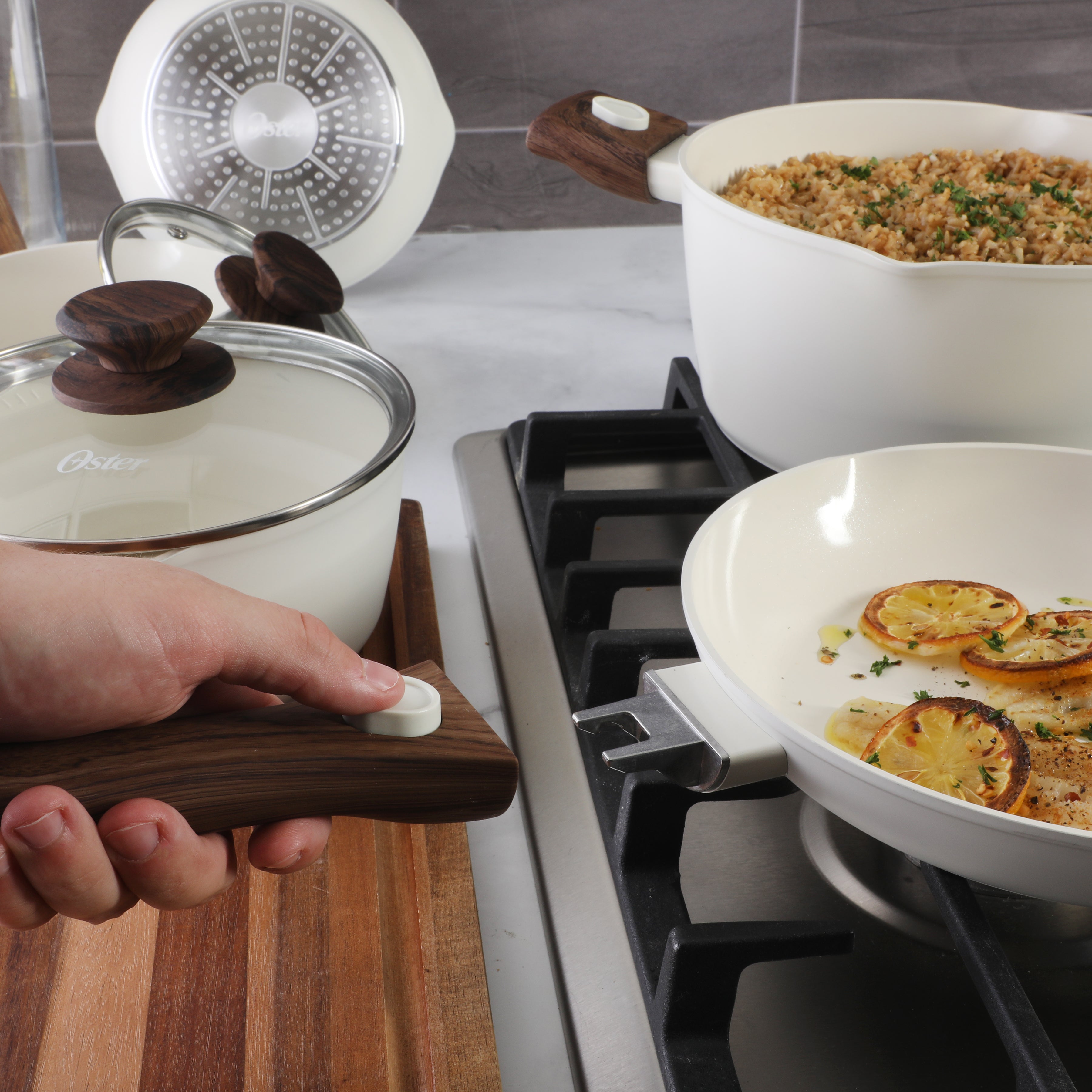 Oster SmartHandle Advance 18-Piece Ceramic Nonstick Cookware Set – Matte Linen Finish, Induction Base, Detachable Wood-Look Handles, Oven & Dishwasher Safe Pots and Pans, With Utensils & Pan Protectors