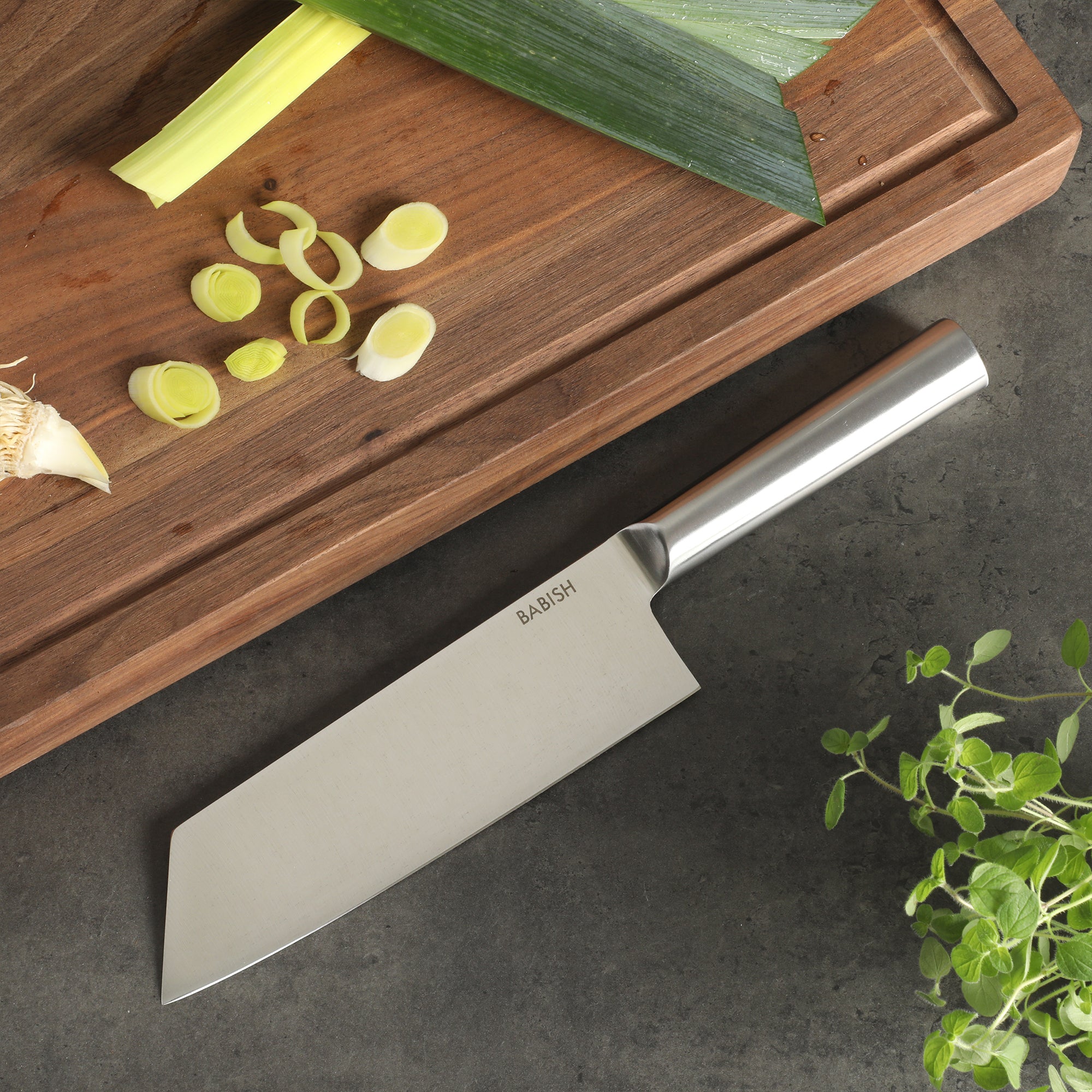 Babish 7.5-Inch Clef Knife – High-Carbon 1.4116 German Steel Kitchen Knife, Chef & Cleaver Hybrid for Chopping, Slicing & Prep, Full-Tang, Razor Sharp, Ergonomic Design