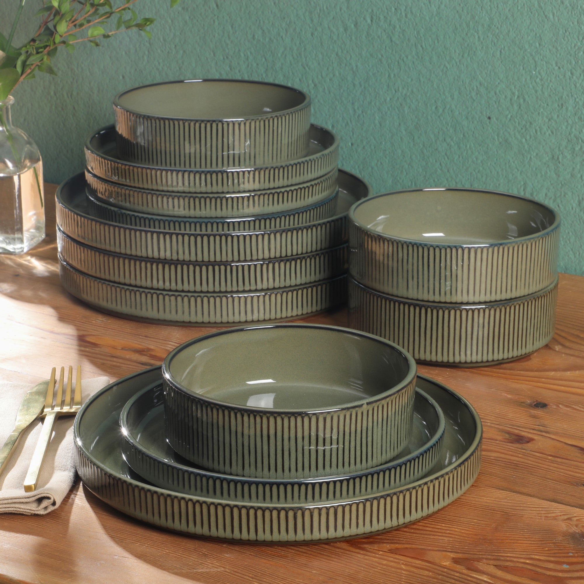 Gibson Elite Townscape 12 Piece (Service for 4) Plates and Bowls Reactive Glaze Embossed Round Dishes Terracotta Dinnerware Set