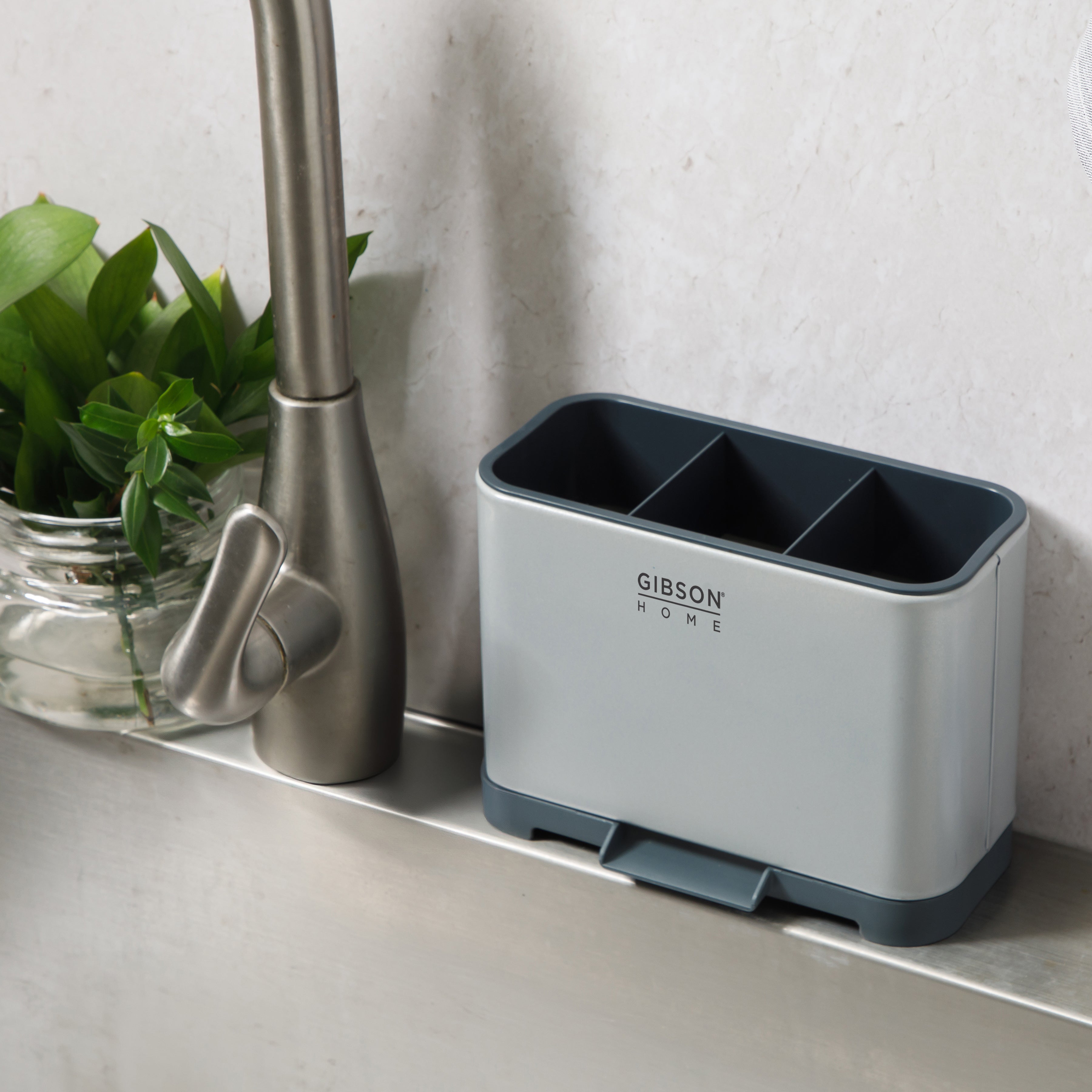 Gibson Home Ledgebrook Sink Caddy With Metal Panel, Sponge Holder for Kitchen Sink, Countertop Organizer and Storage Essentials With Drain Board