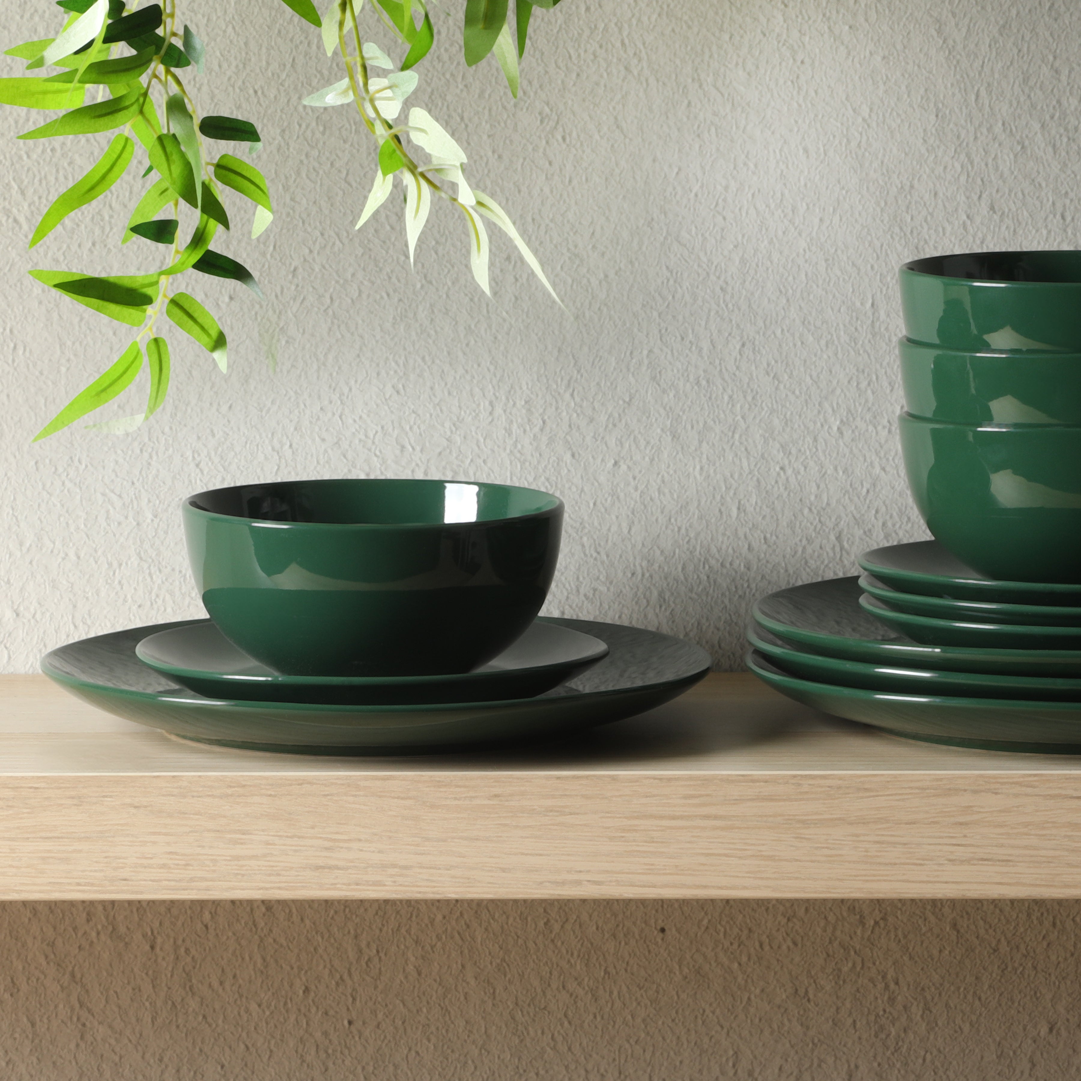 Gibson Home Simple Essential (Service for 4) Plates and Bowls Porcelain Solid Color Dishes  Ceramic Dinnerware Set - Hunter Green