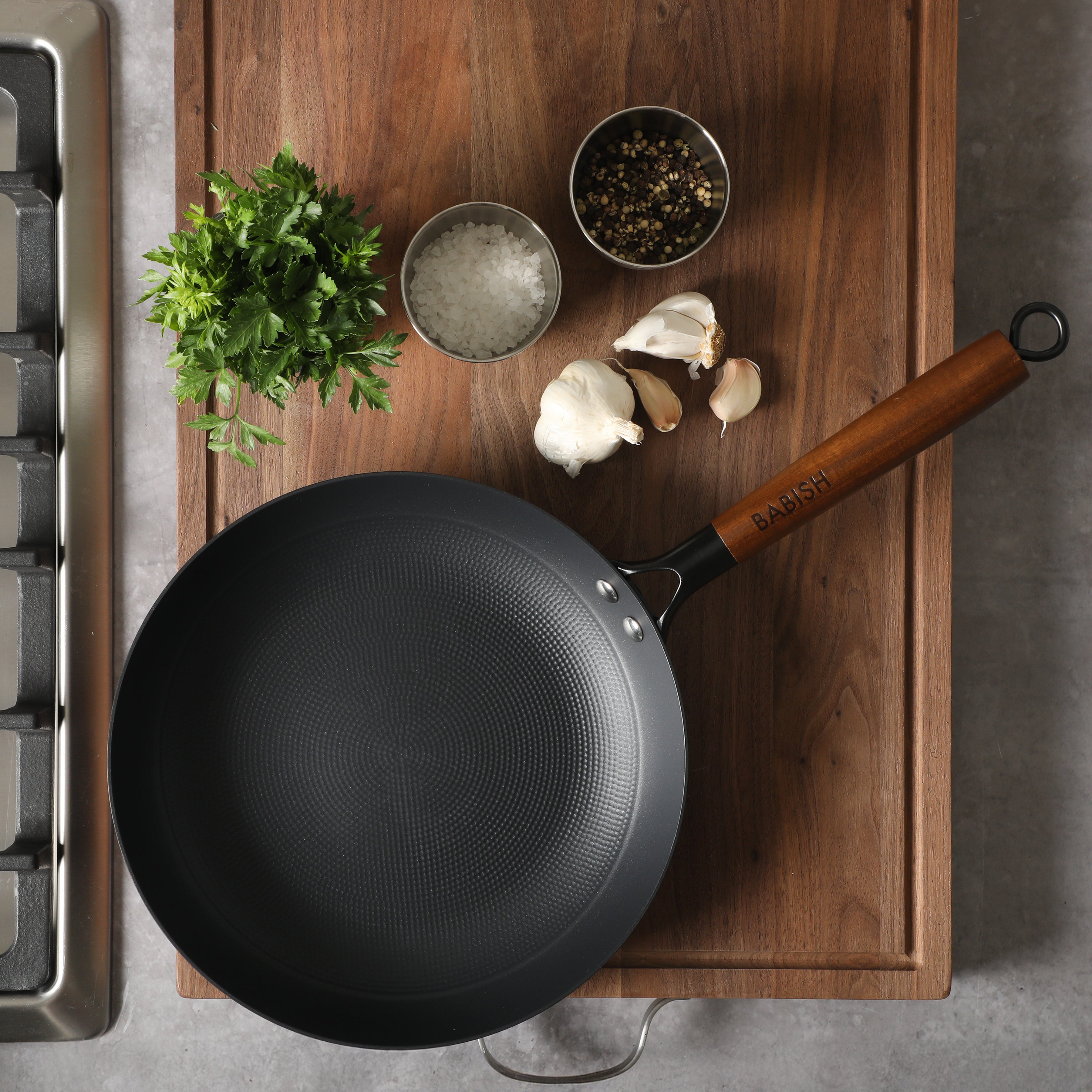 Babish 9.5 Inch/11 Inch Cast Iron Skillet with Wooden Handle, Pre-Seasoned Nonstick Pan with Honeycomb Cooking Surface, Induction Oven Safe Skillet