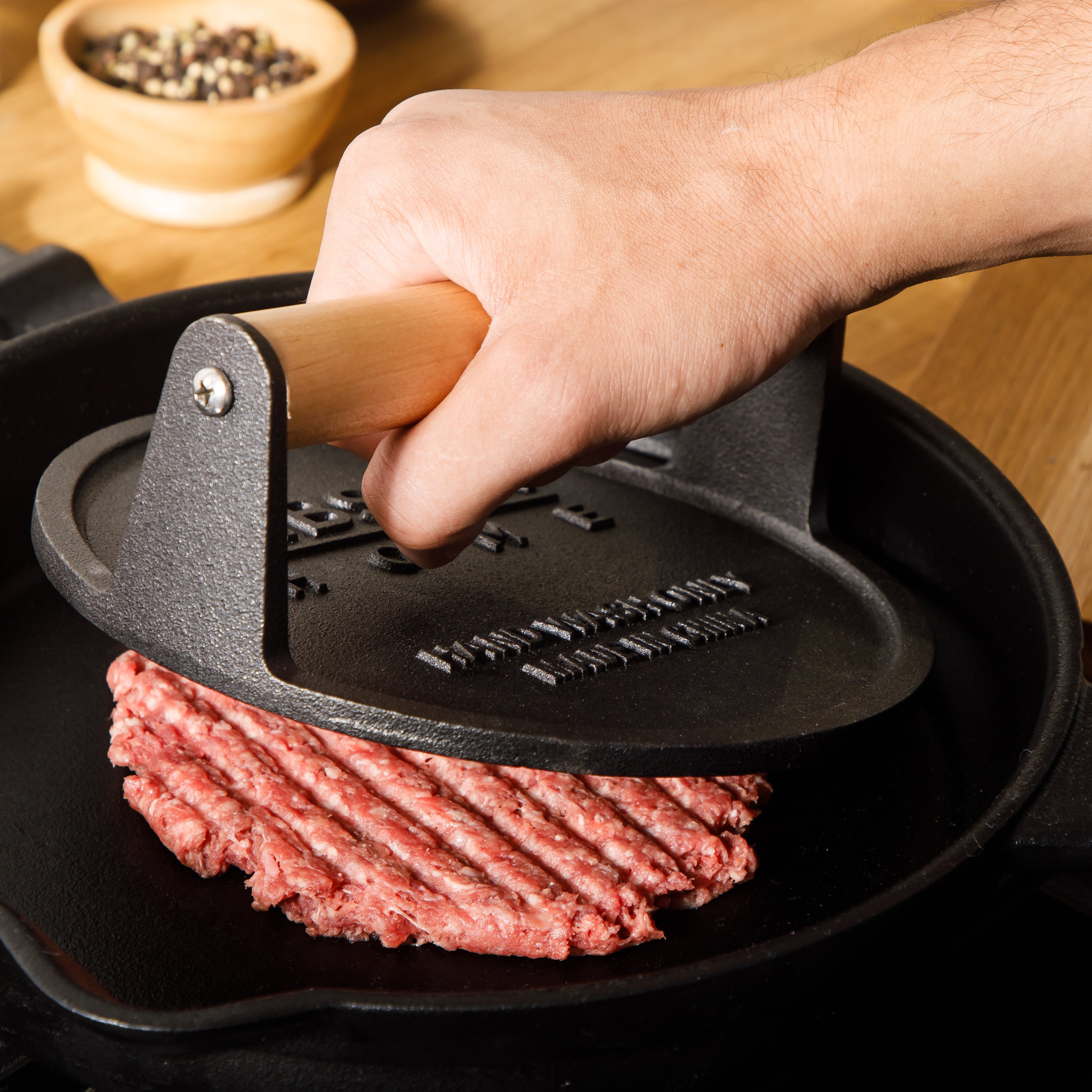 Gibson Home Cast Iron Grill Press, Pre-Seasoned Bacon & Burger Steak Weight for Panini, Griddle & Smash Patties, Heavy Duty, Indoor Outdoor Use