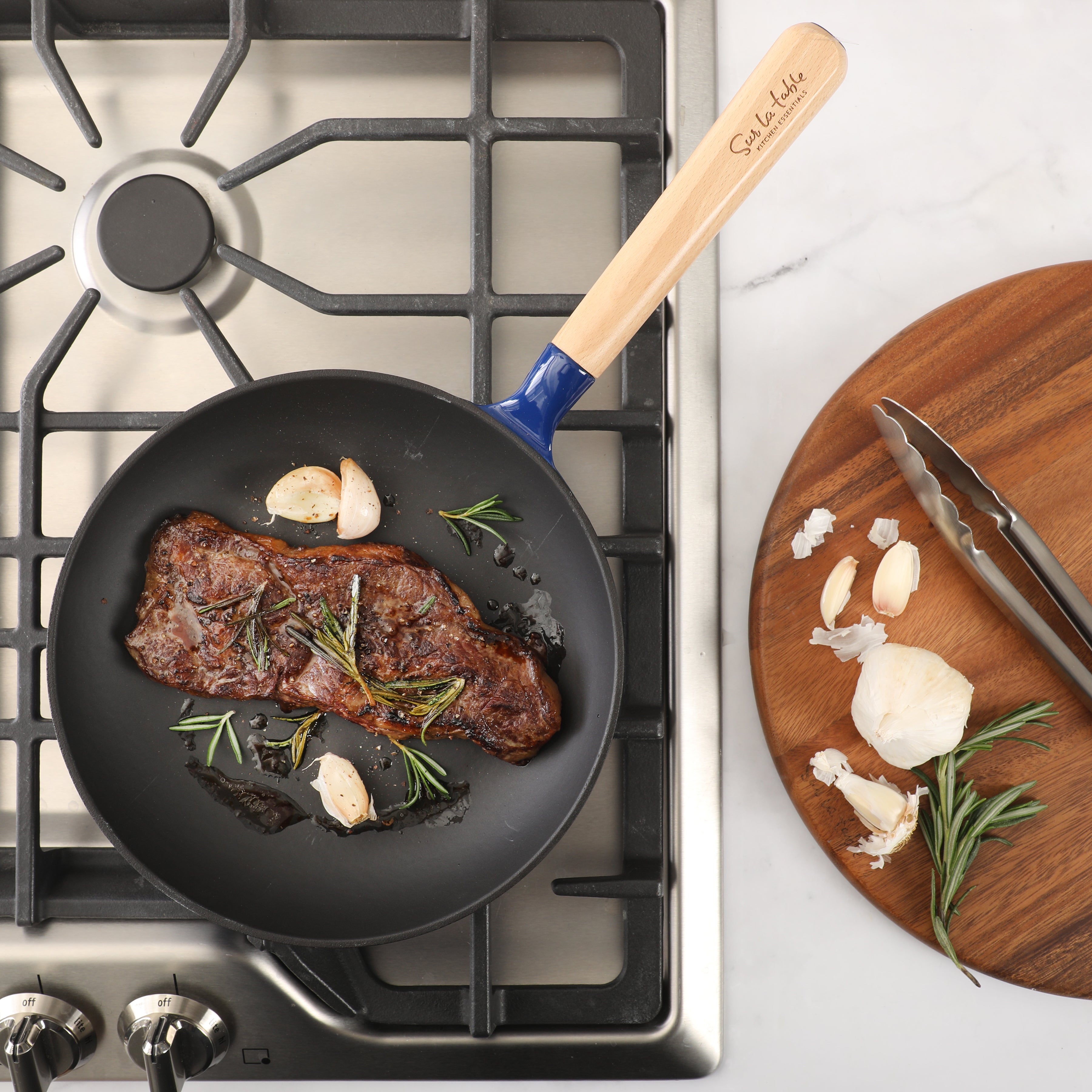 Sur La Table Kitchen Essential Main Canteen 9.5" Pre-Seasoned Cast Iron Skillet w/ Wood Handle, Natural Nonstick Lightweight Frying Pan for Searing, Sautéing & Everyday Cooking