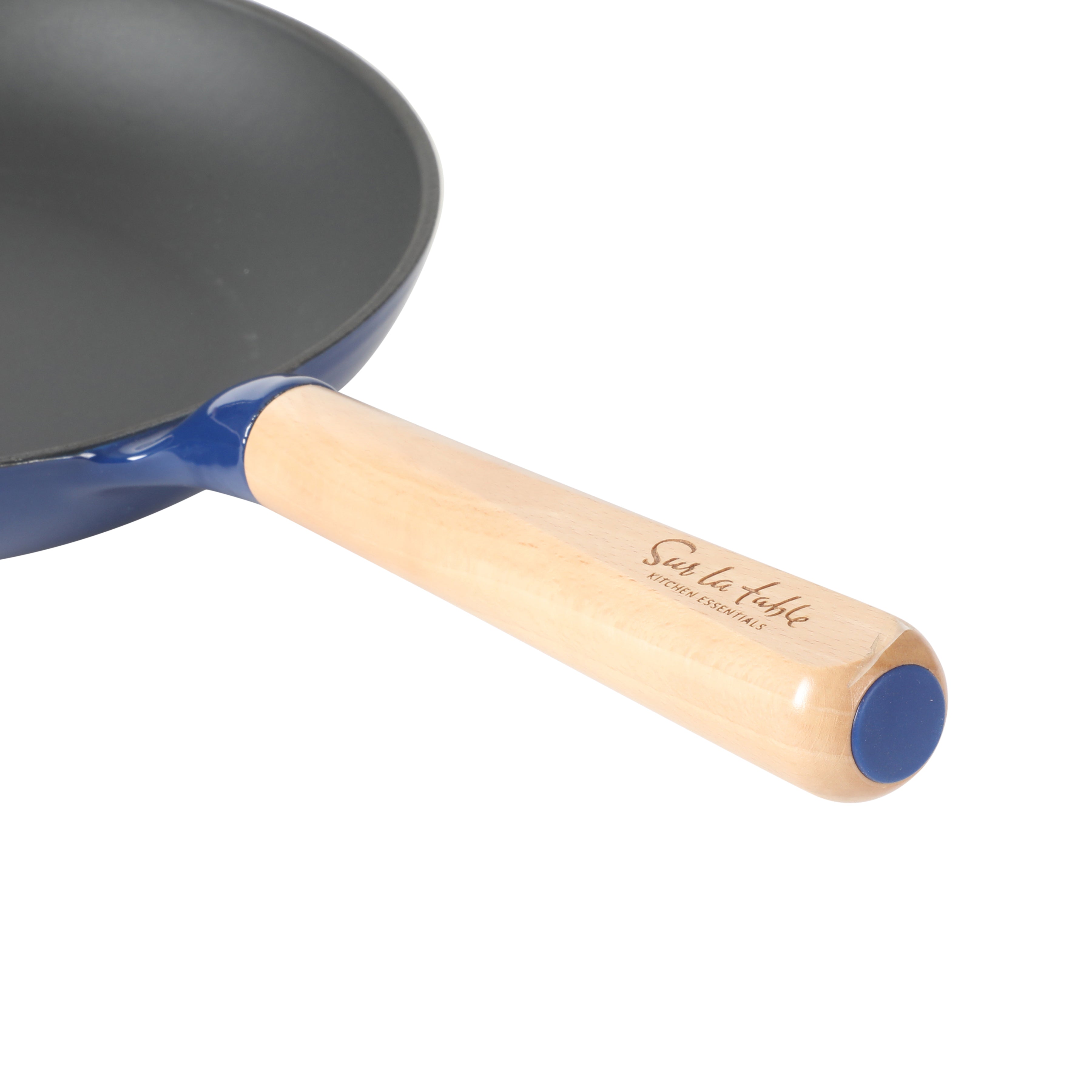 Sur La Table Kitchen Essential Main Canteen 9.5" Pre-Seasoned Cast Iron Skillet w/ Wood Handle, Natural Nonstick Lightweight Frying Pan for Searing, Sautéing & Everyday Cooking