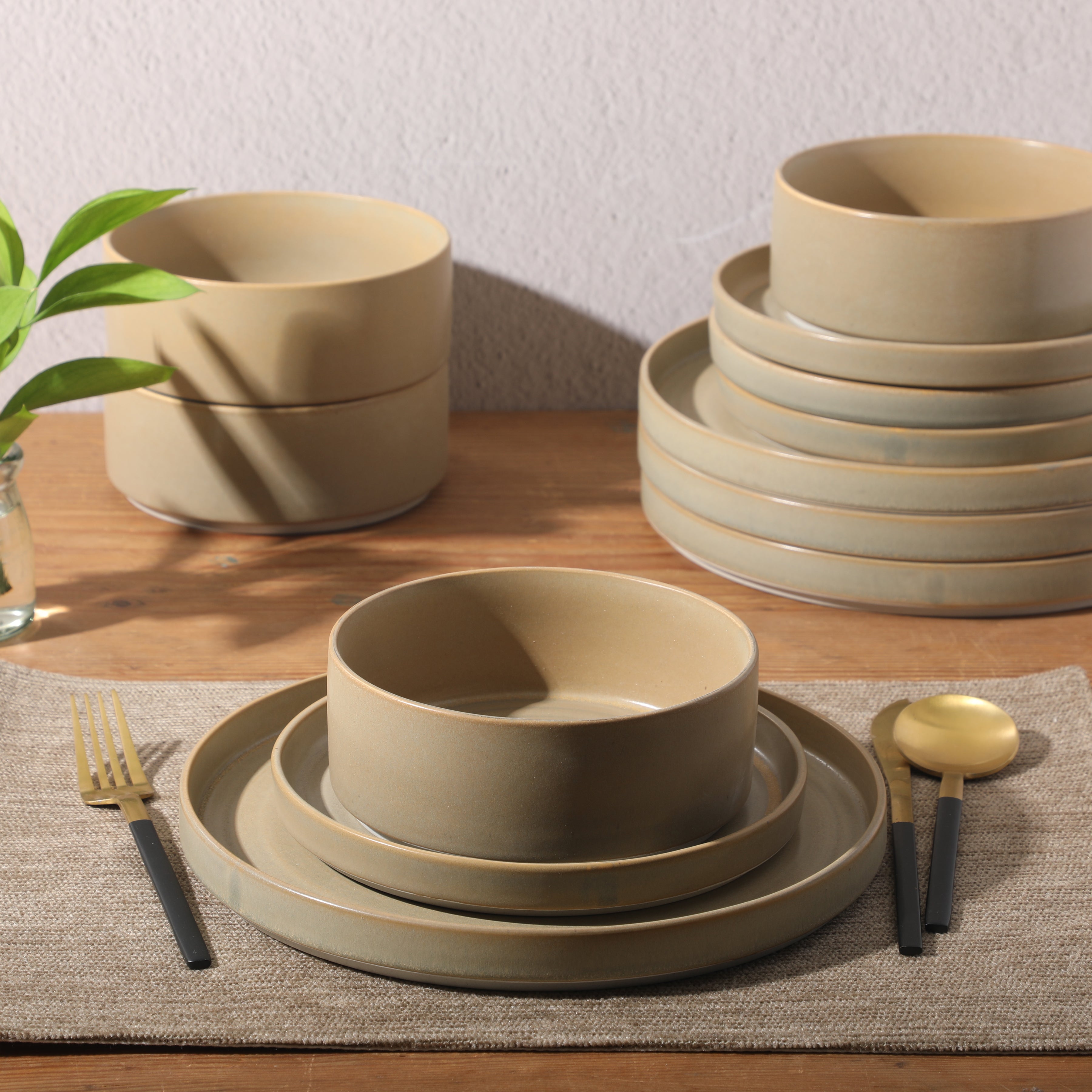 Gibson Elite Echo Bay 12 Piece Porcelain Reactive Glaze (Service for 4) Ceramic Plates and Bowls Modern Stackable Dinnerware Set