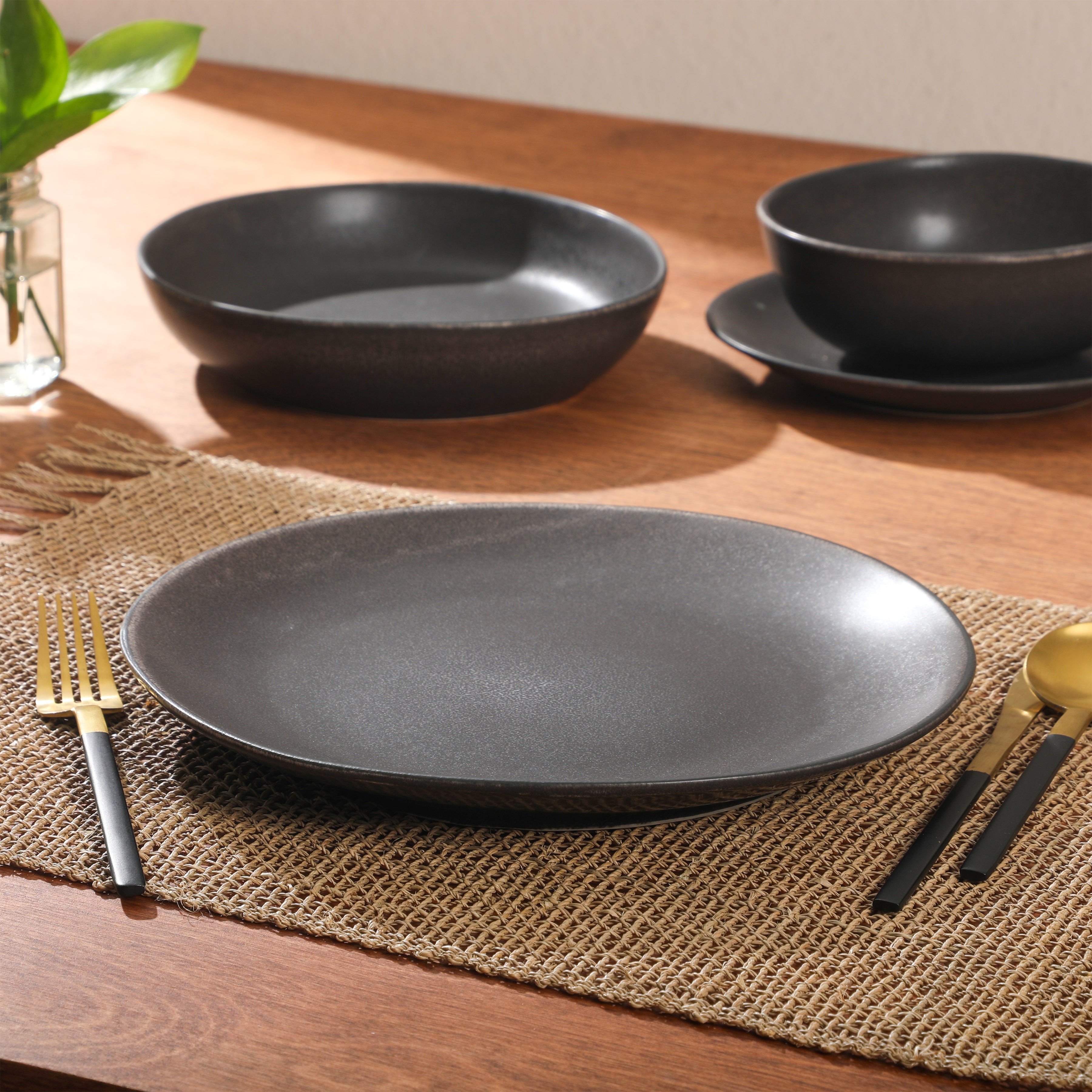 Gibson Elite Zion Mist 16 Piece Stoneware Reactive Glaze (Service for 4) Ceramic Plates and Bowls Modern Organic Dinnerware Set