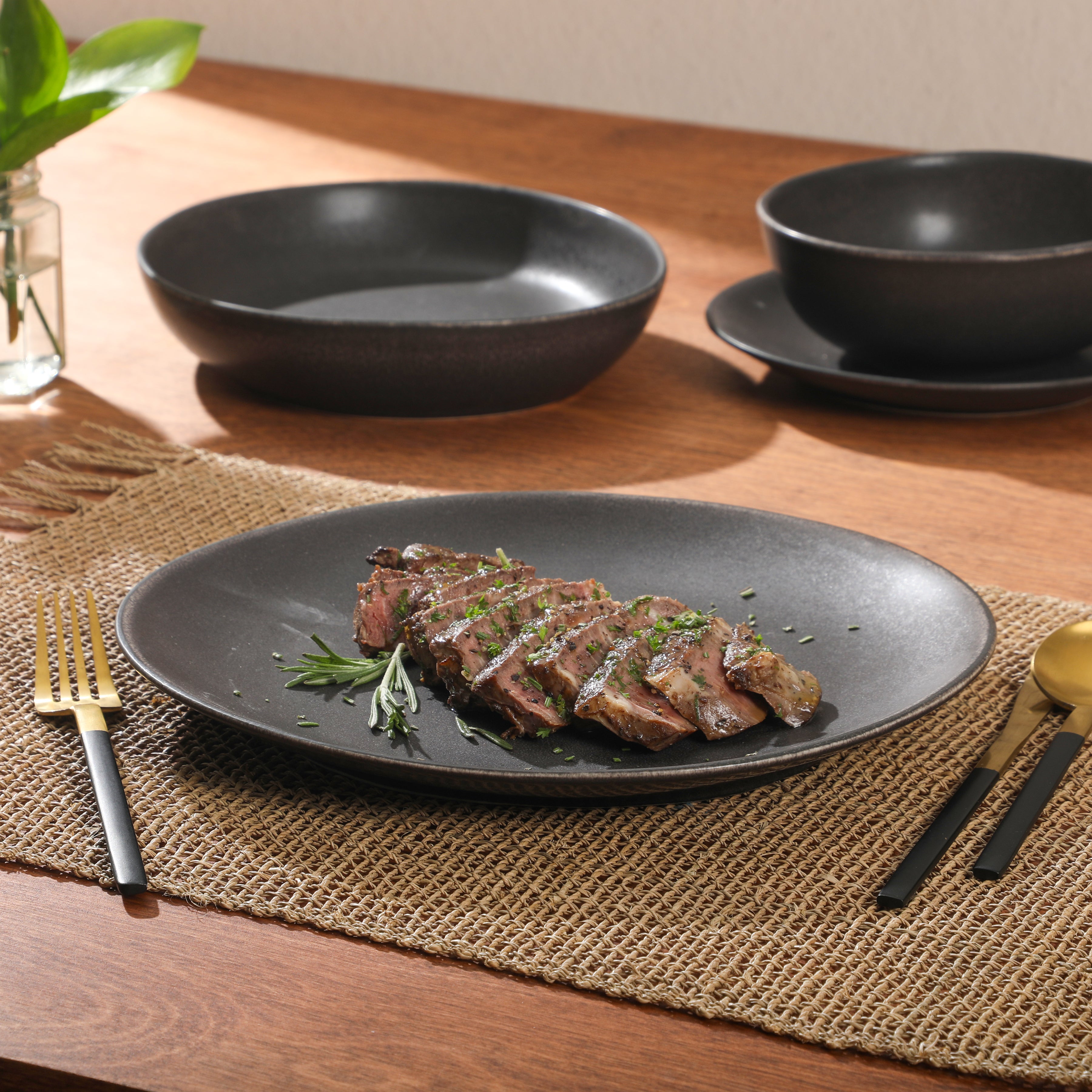 Gibson Elite Zion Mist 16 Piece Stoneware Reactive Glaze (Service for 4) Ceramic Plates and Bowls Modern Organic Dinnerware Set