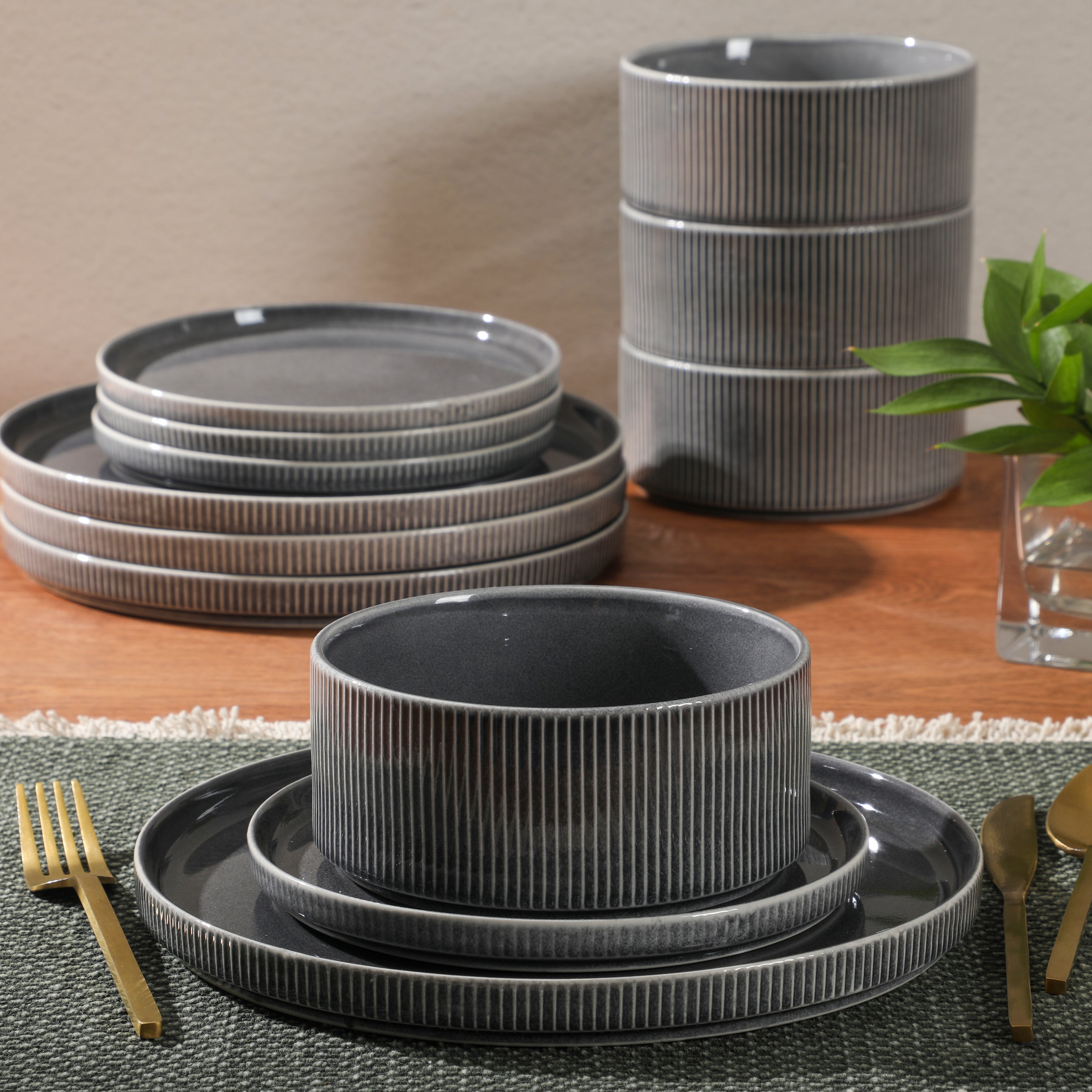 Gibson Elite Solana Coast 12 Piece Stoneware Reactive Glaze (Service for 4) Ceramic Plates and Bowls Modern Shape Embossed Dinnerware Set
