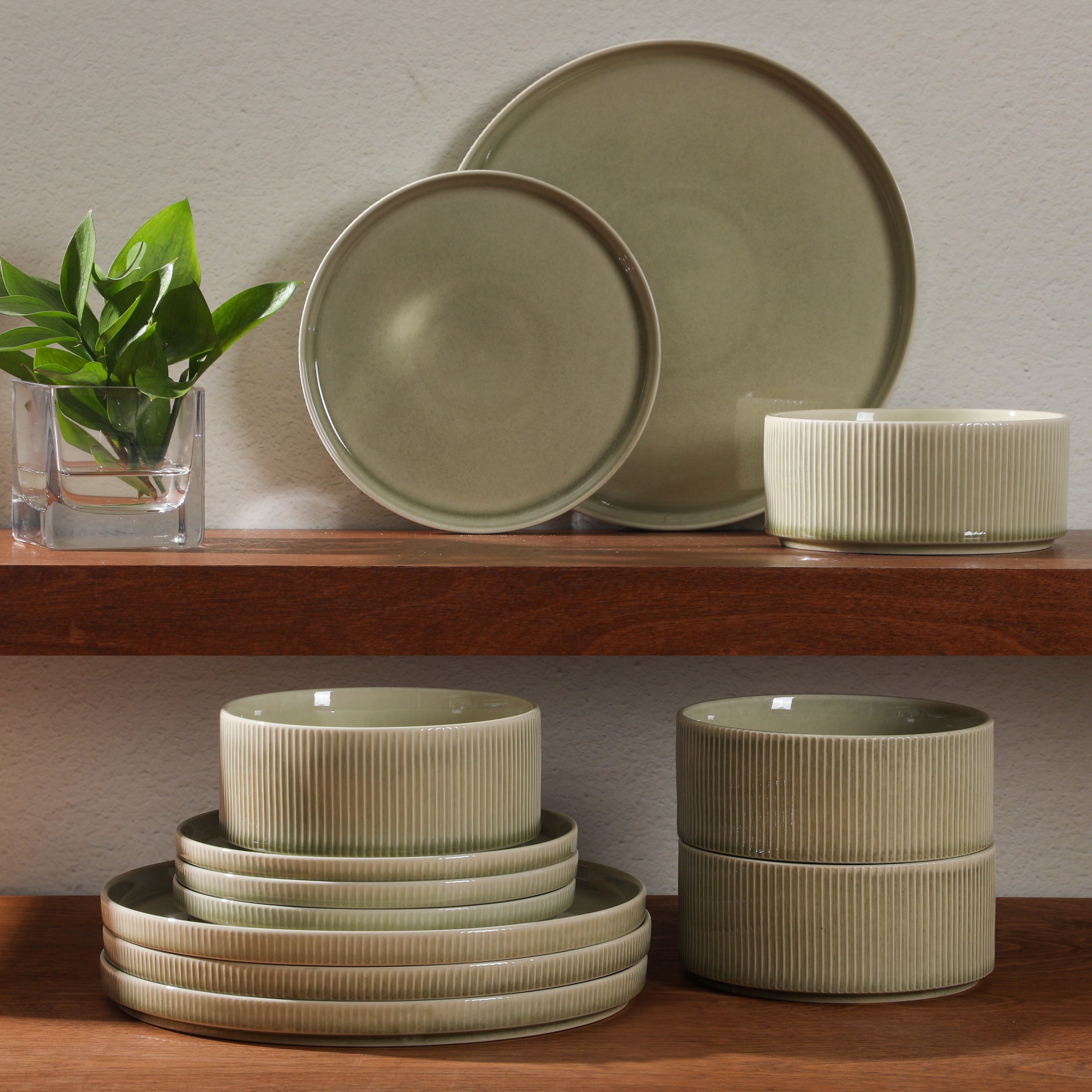 Gibson Elite Solana Coast 12 Piece Stoneware Reactive Glaze (Service for 4) Ceramic Plates and Bowls Modern Shape Embossed Dinnerware Set