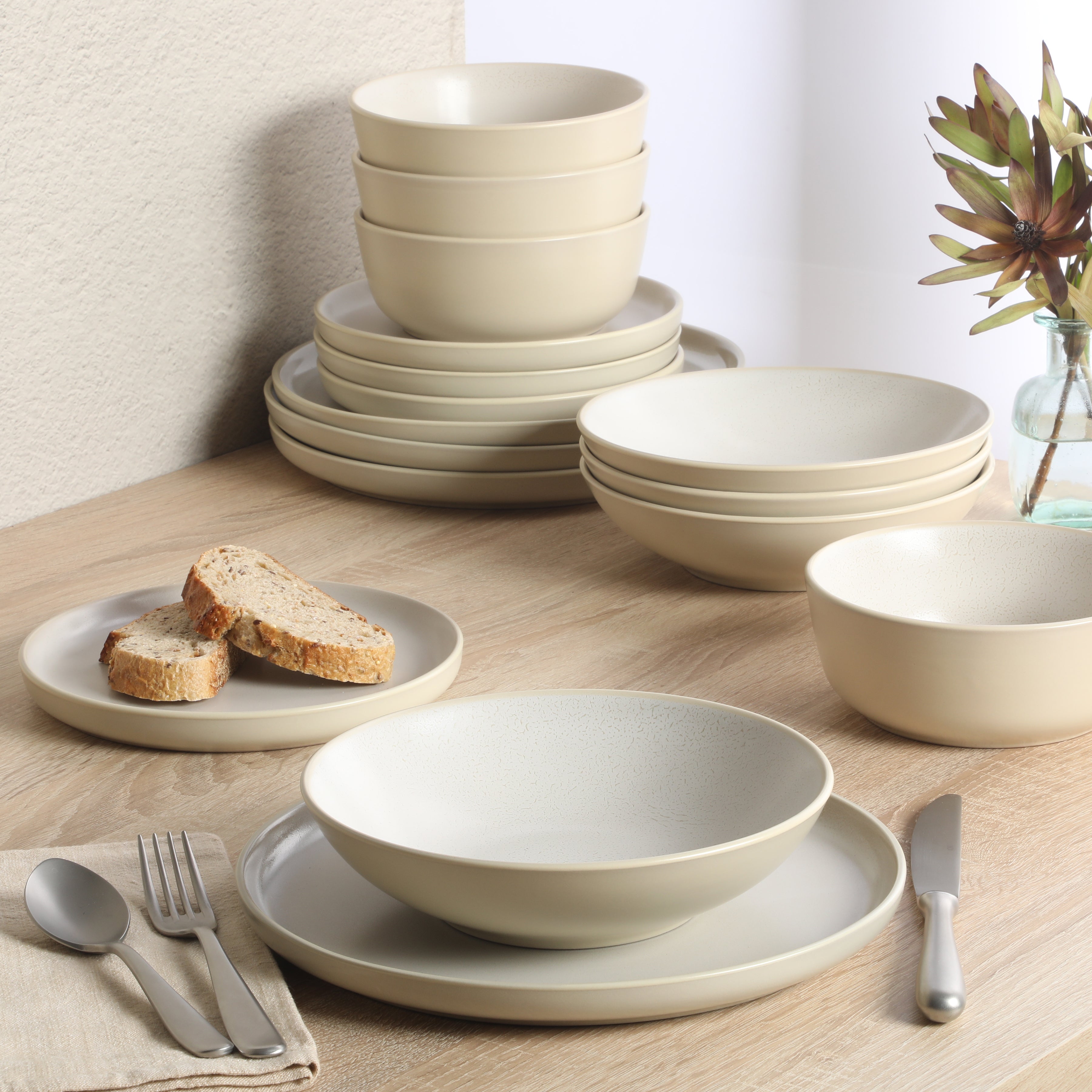 Gibson Elite Tribeca Loft 16-Piece Dinnerware Set – Matte Reactive Glaze Stoneware, Double Bowl Round Plates and Bowls – Modern Rustic Tableware for 4, Dishwasher & Microwave Safe