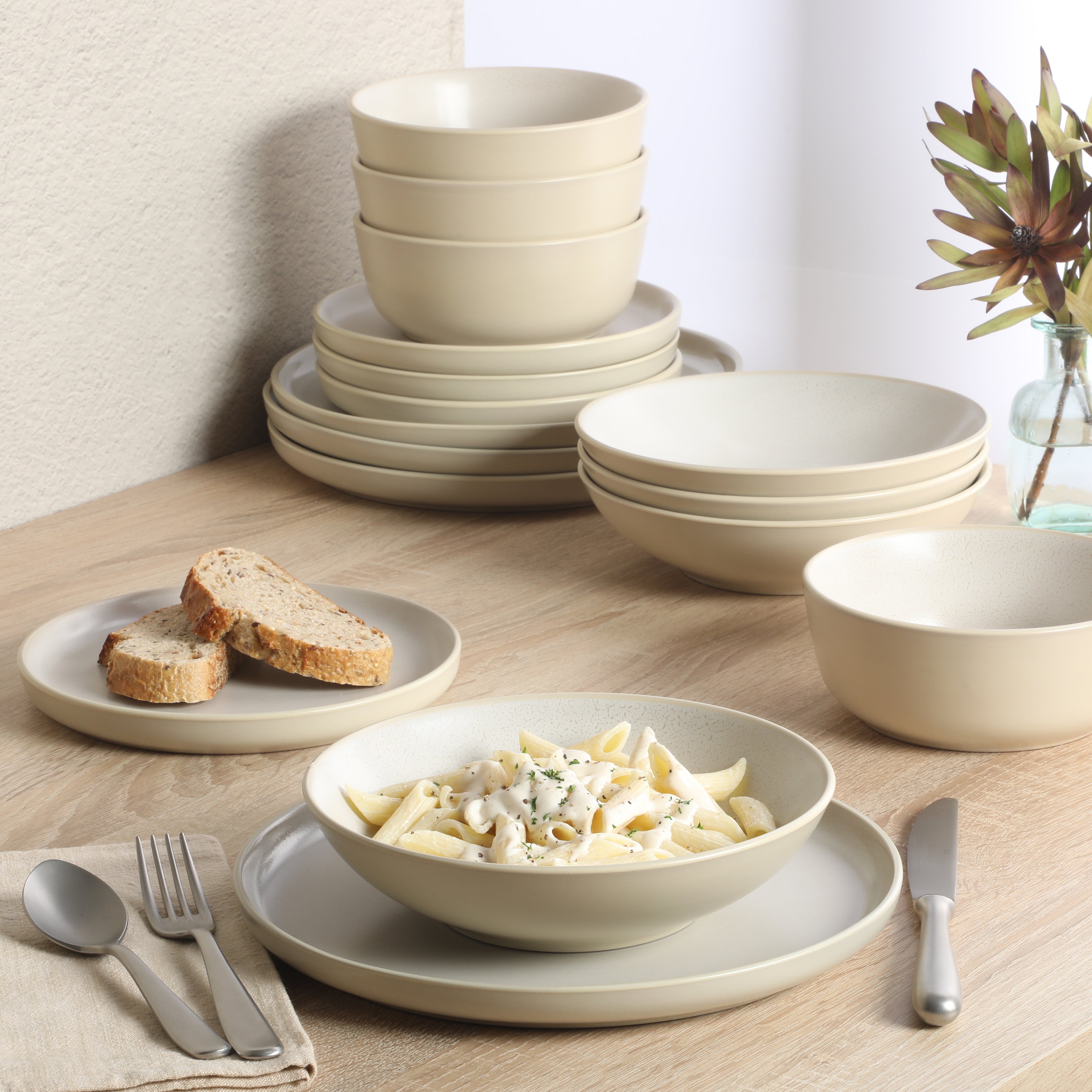 Gibson Elite Tribeca Loft 16-Piece Dinnerware Set – Matte Reactive Glaze Stoneware, Double Bowl Round Plates and Bowls – Modern Rustic Tableware for 4, Dishwasher & Microwave Safe