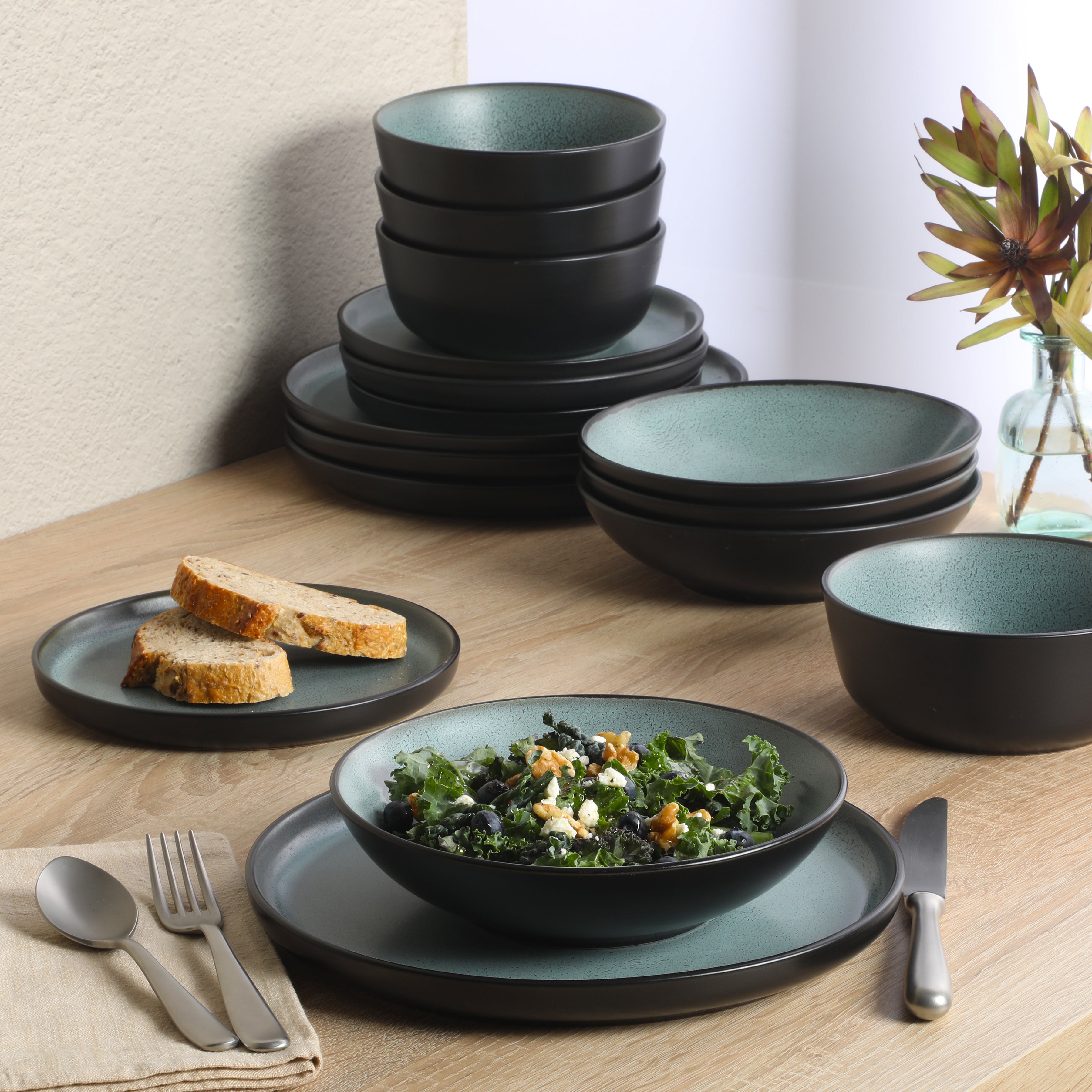 Gibson Elite Tribeca Loft 16-Piece Dinnerware Set – Matte Reactive Glaze Stoneware, Double Bowl Round Plates and Bowls – Modern Rustic Tableware for 4, Dishwasher & Microwave Safe