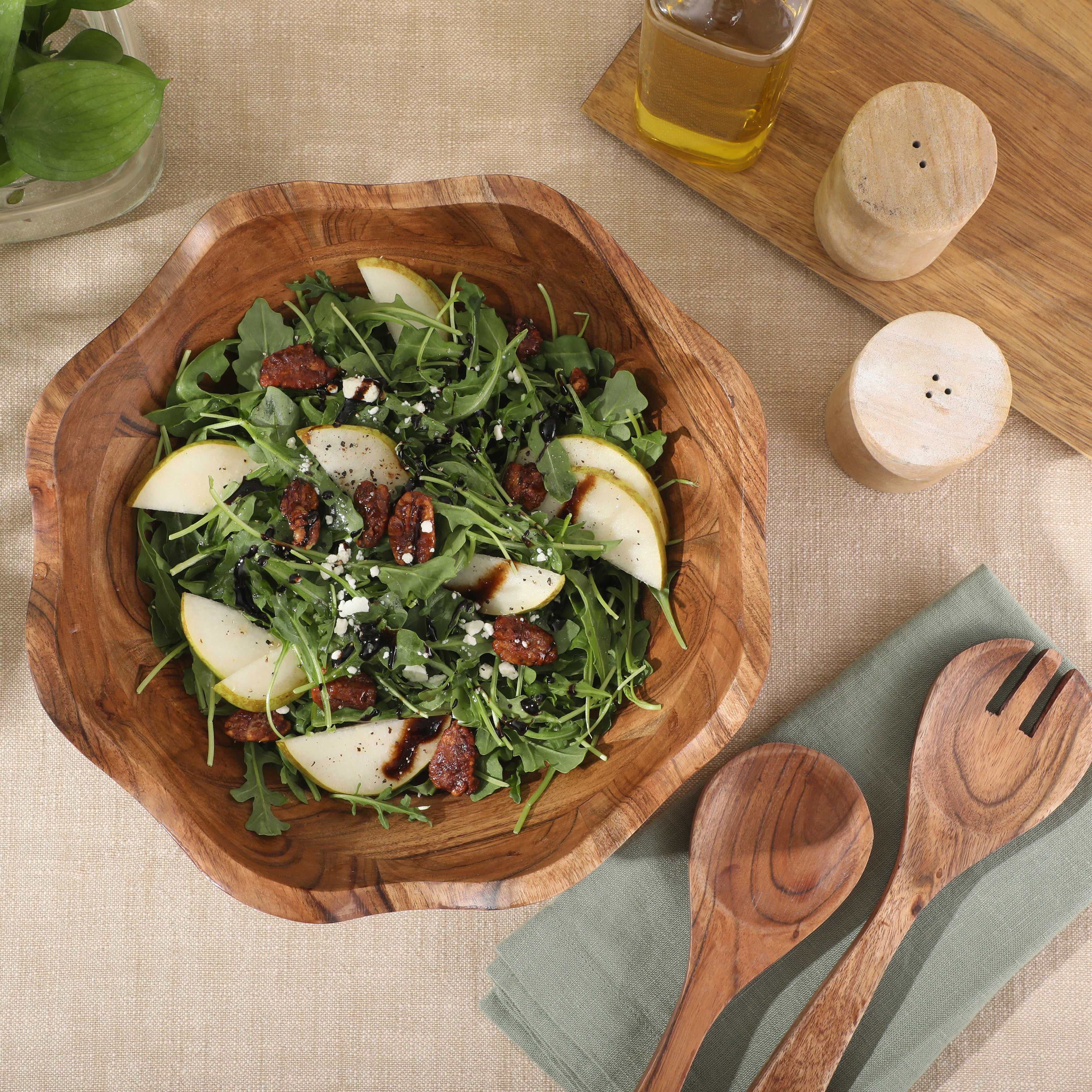 Gibson Home Sandhurst 3-Piece Acacia Wood Salad Bowl Set – 12-Inch Scalloped Serving Bowl with Wooden Salad Servers – Natural Rustic Finish for Dining, Entertaining, or Gifting