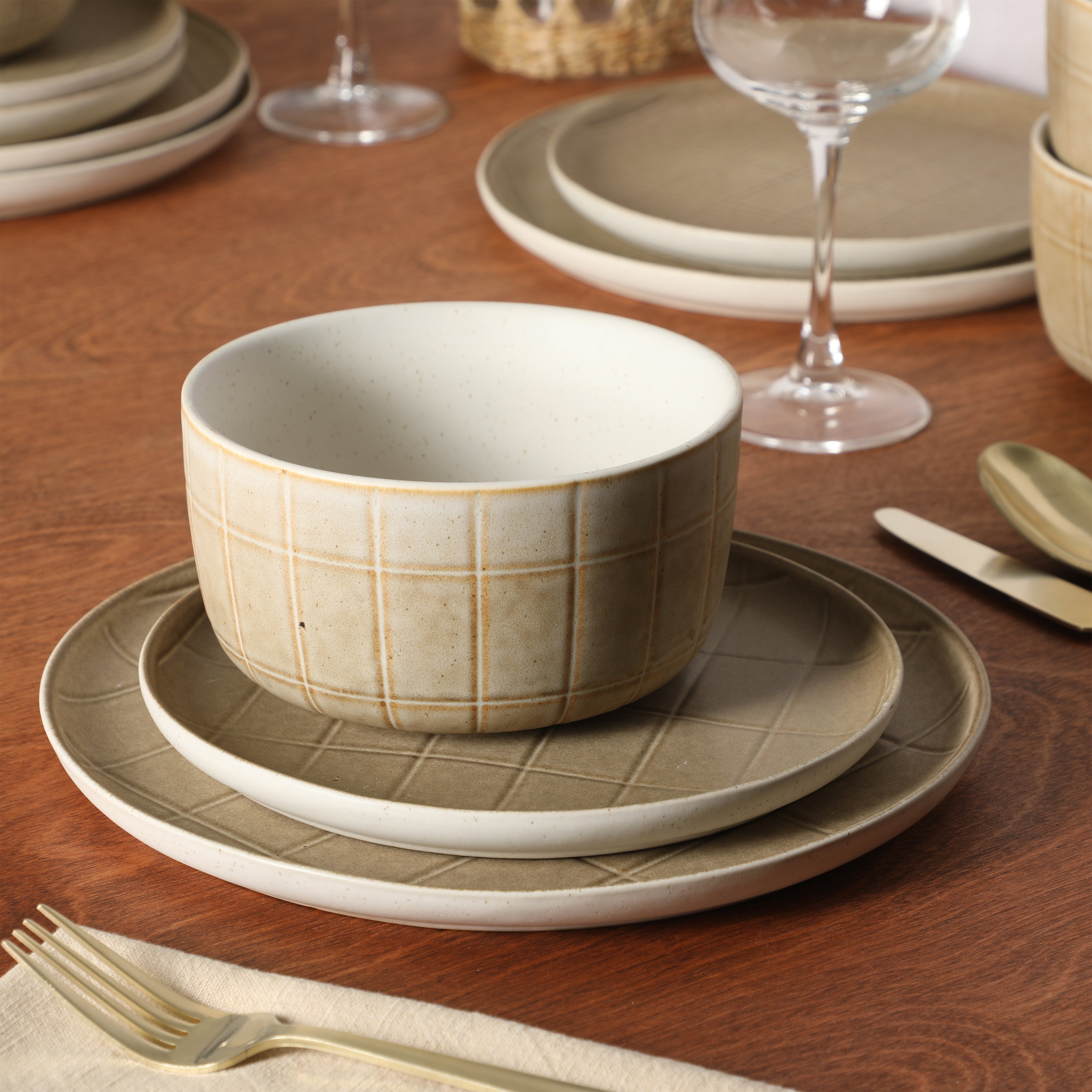 Gisbon Elite Butterwick 12 Piece Plates and Bowls Stoneware Dinnerware Set - Reactive Glaze Patterned Dishes - Microwave and Dishwasher Safe